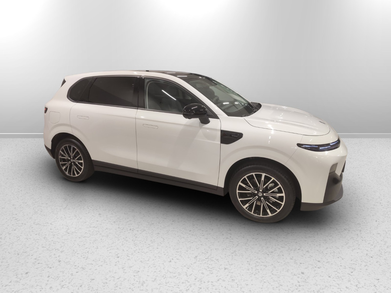 UNICAR Leapmotor B10