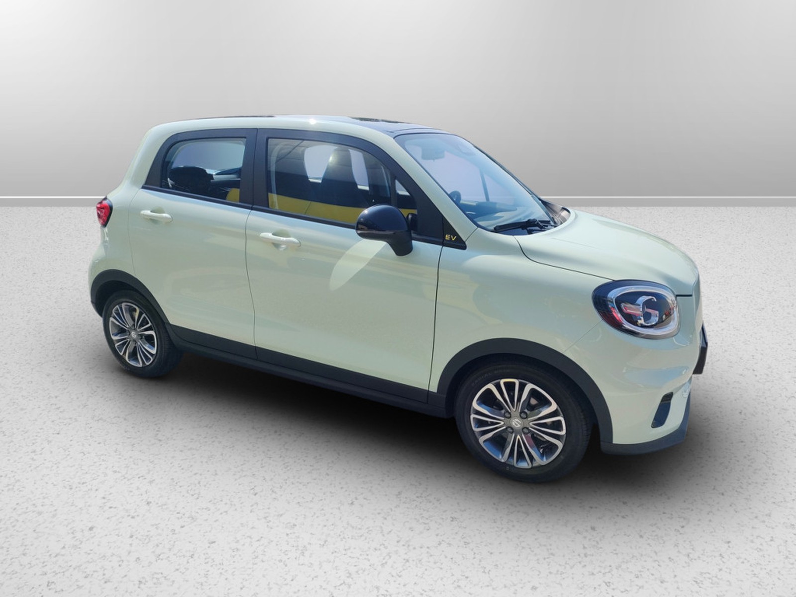 UNICAR Leapmotor T03