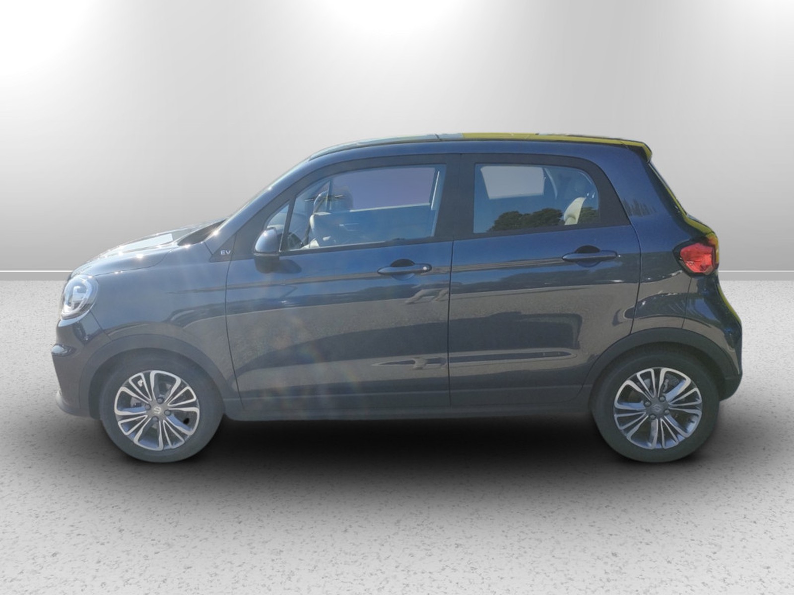 UNICAR Leapmotor T03