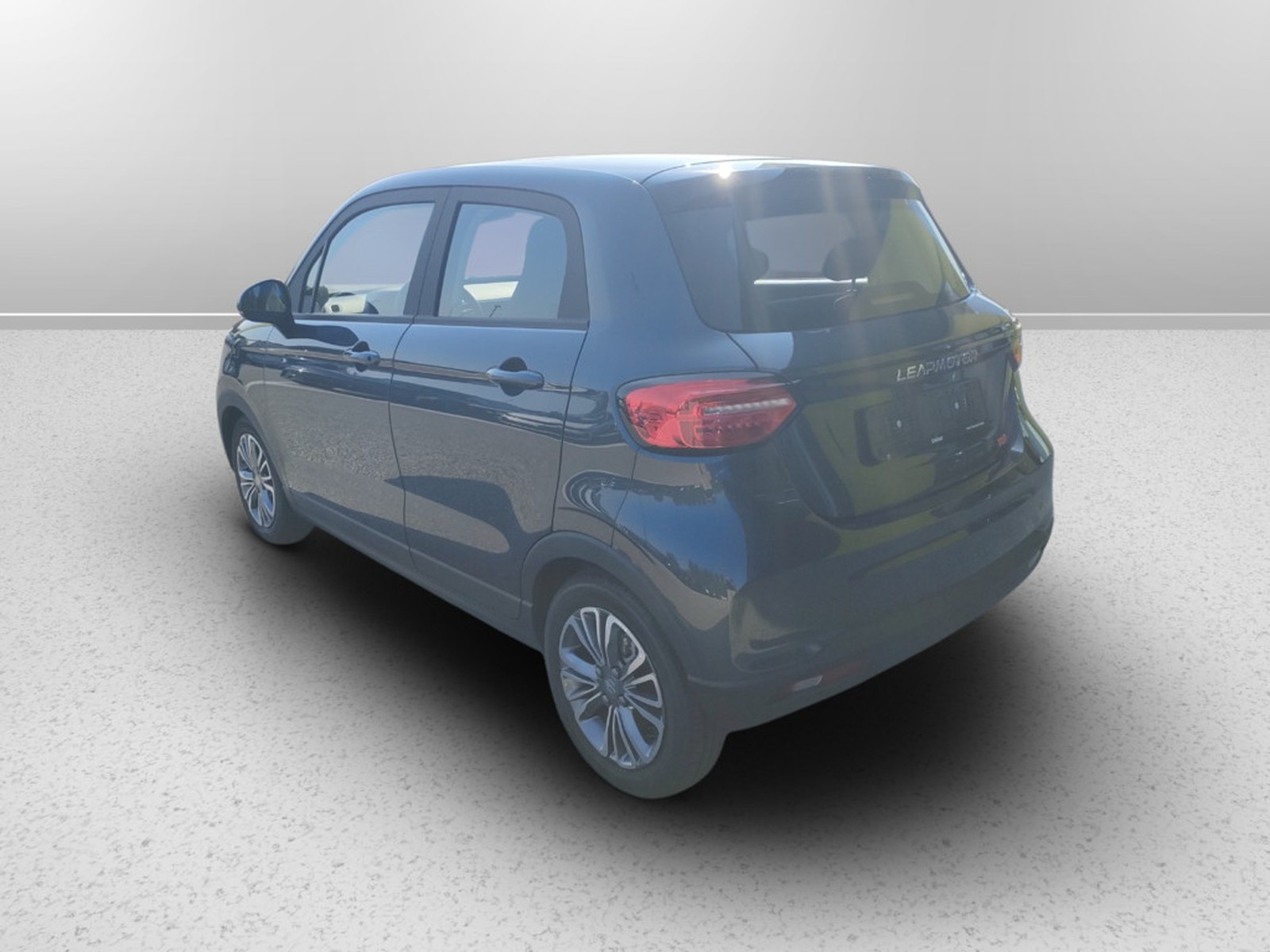 UNICAR Leapmotor T03