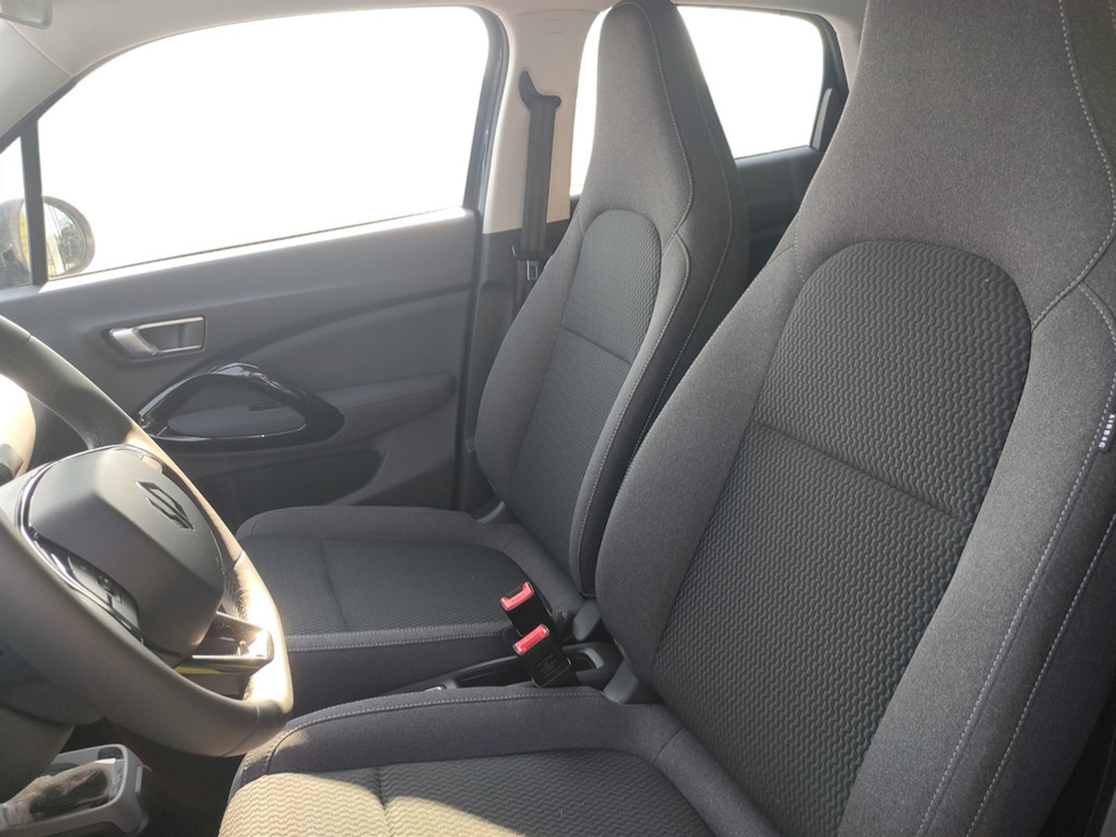 UNICAR Leapmotor T03