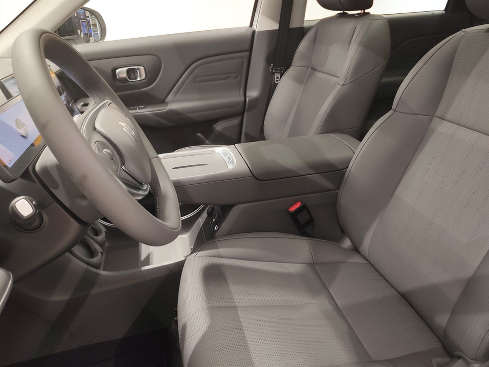 UNICAR Leapmotor B10