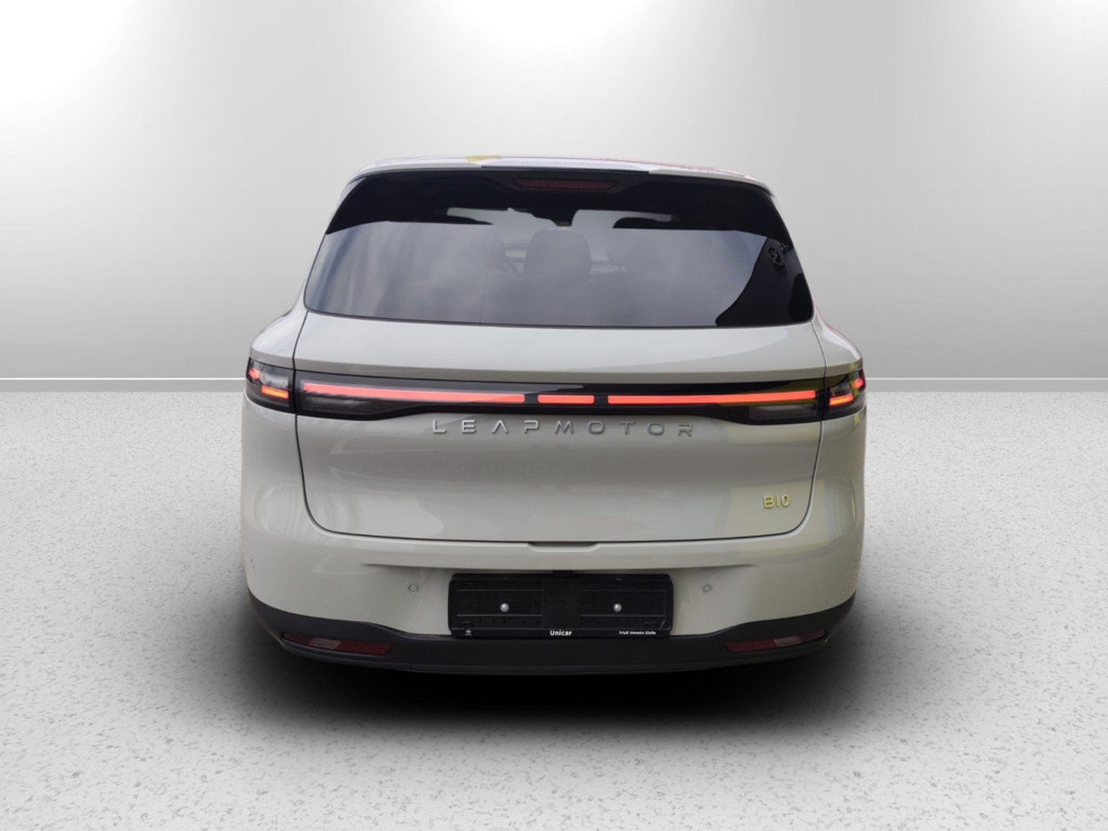 UNICAR Leapmotor B10