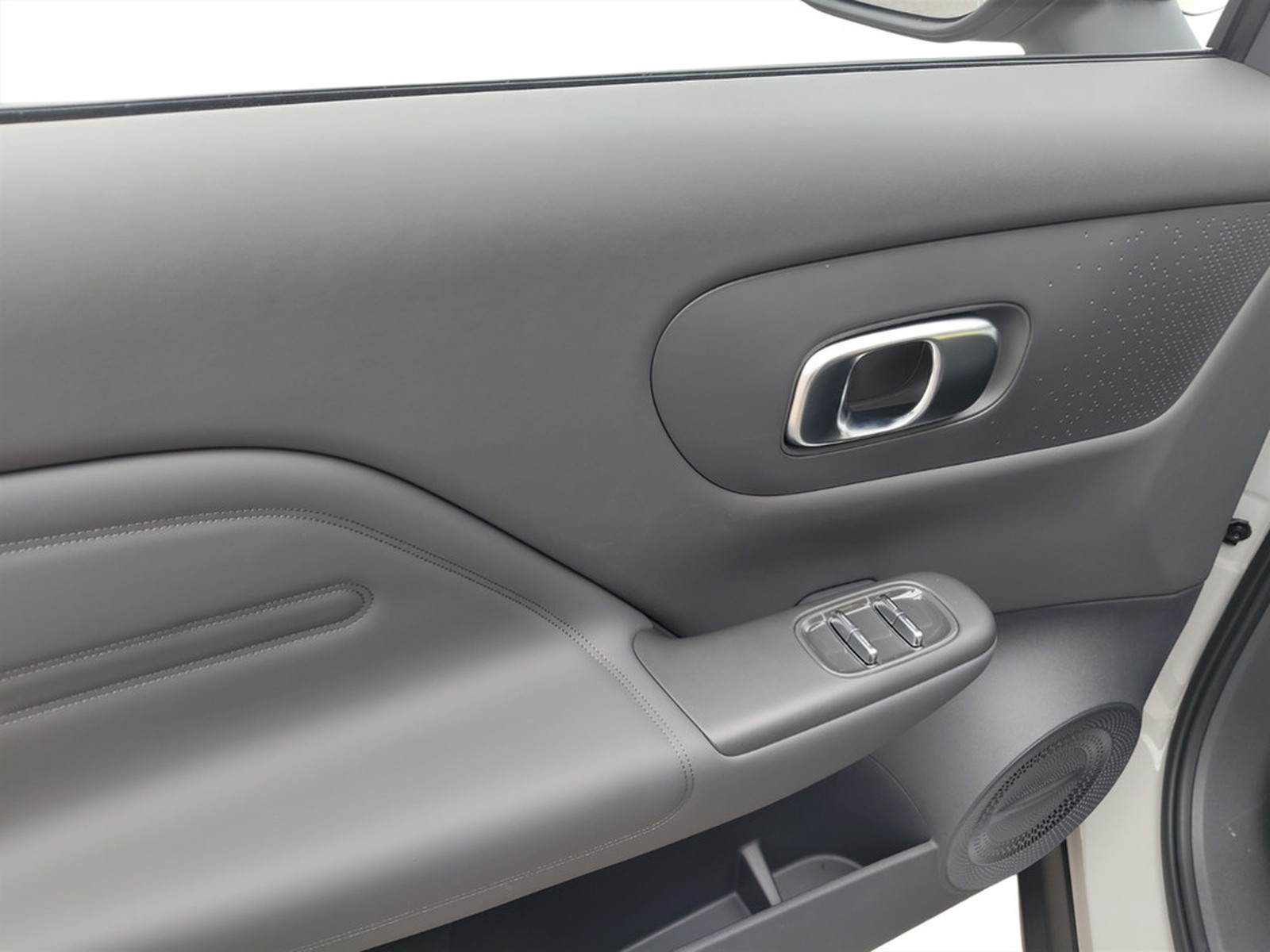 UNICAR Leapmotor B10