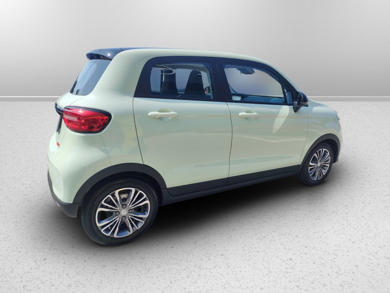 UNICAR Leapmotor T03