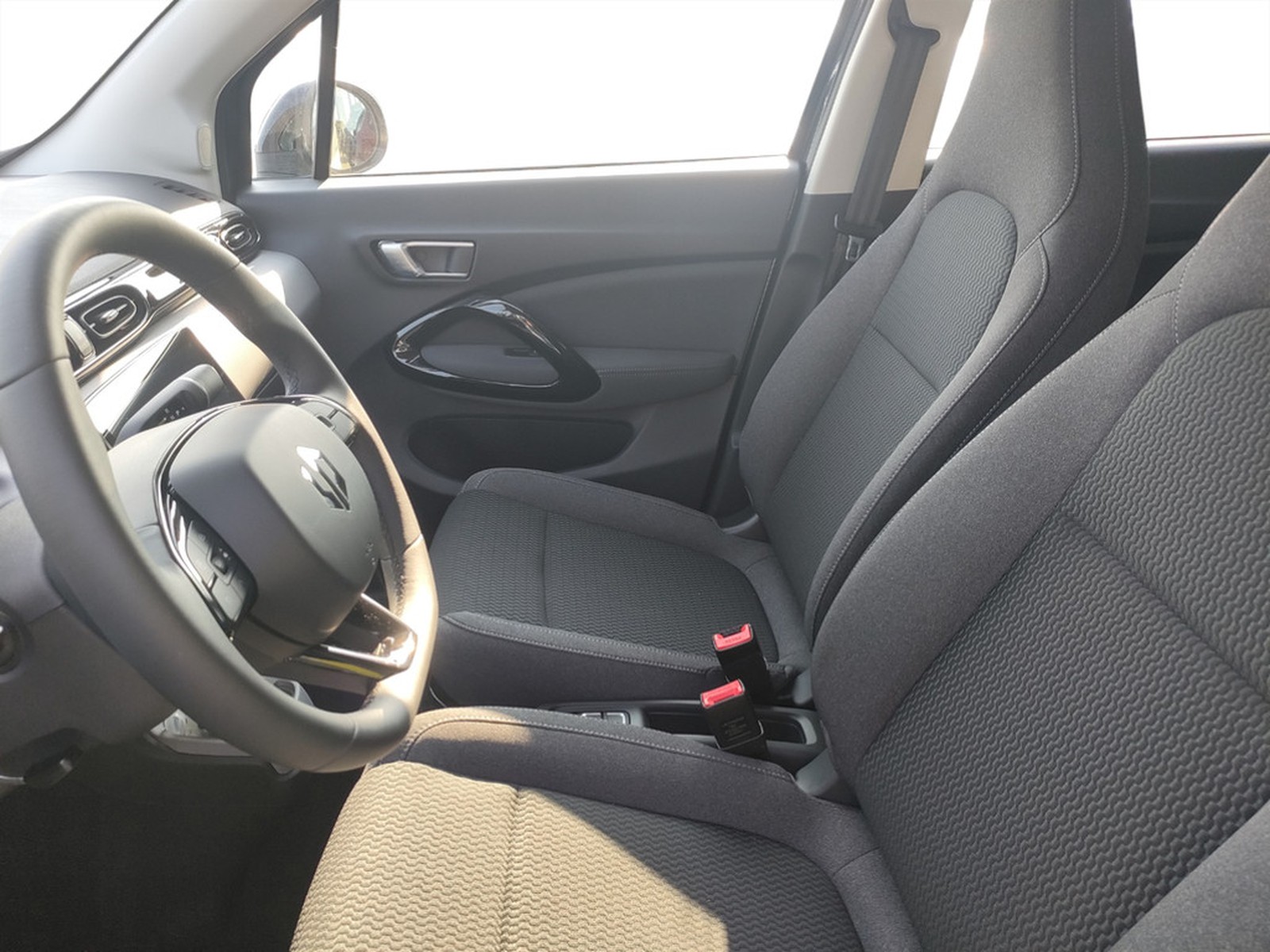 UNICAR Leapmotor T03