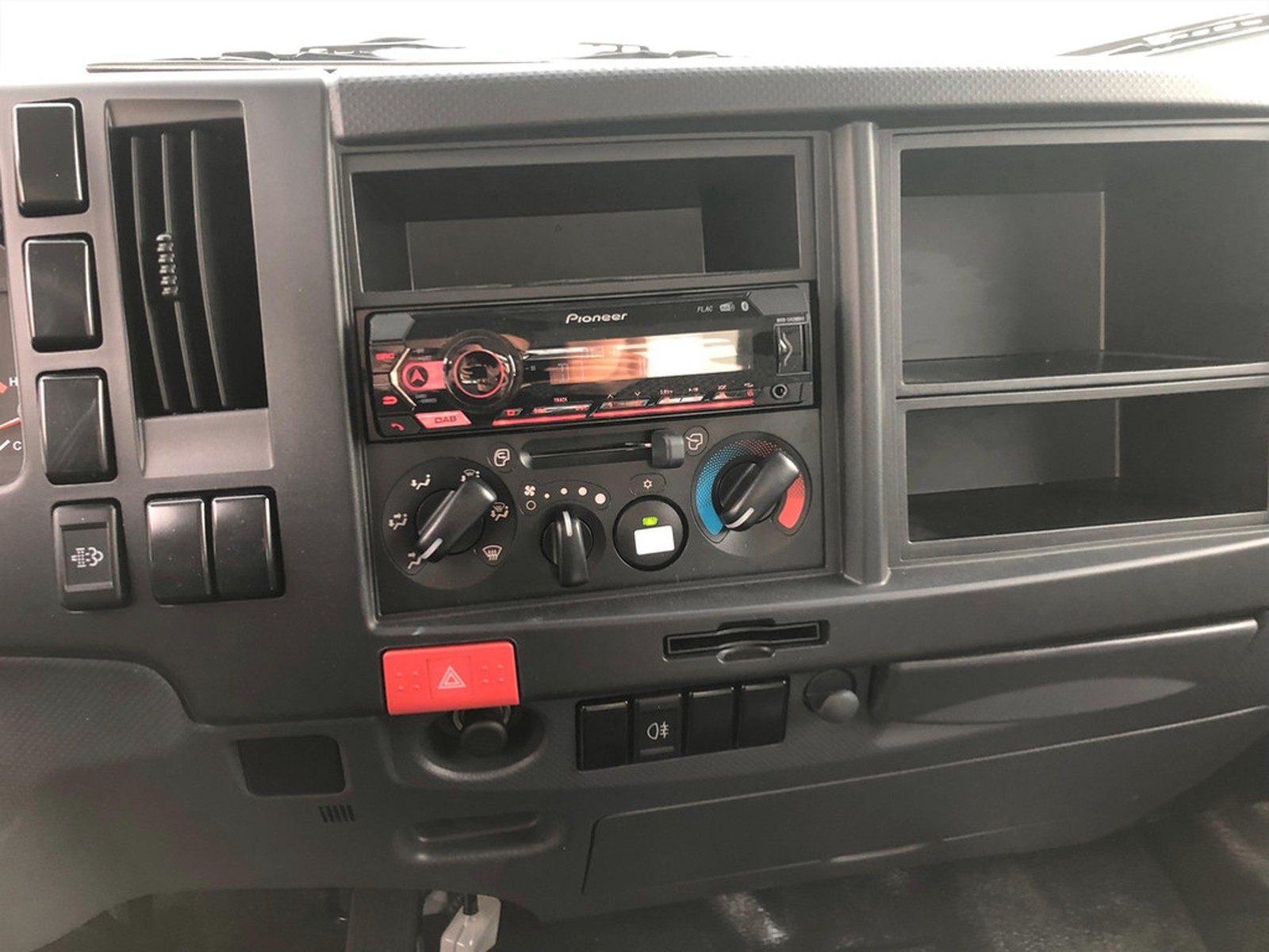AUTONORD Isuzu M21