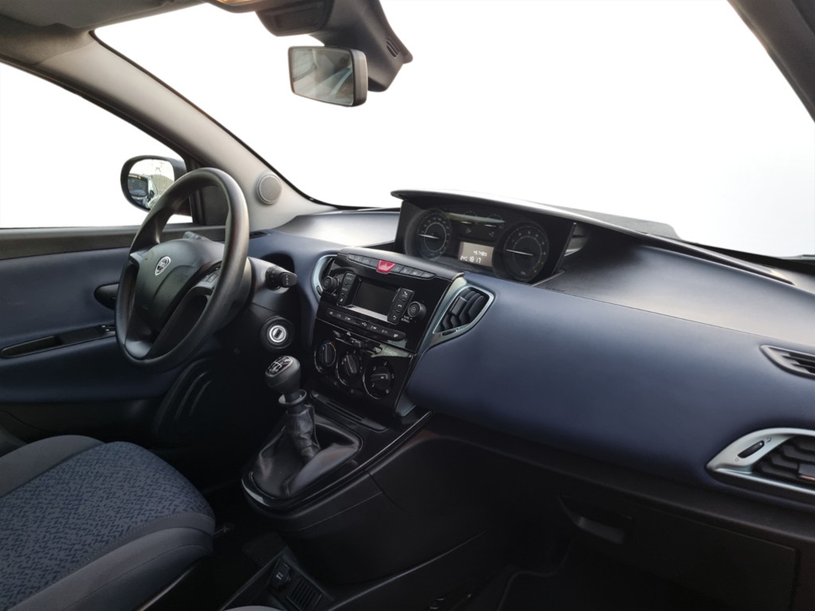 PRONTOAUTO Lancia Ypsilon