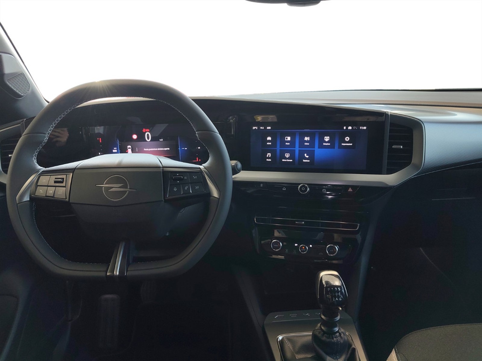 UNICAR Opel Mokka