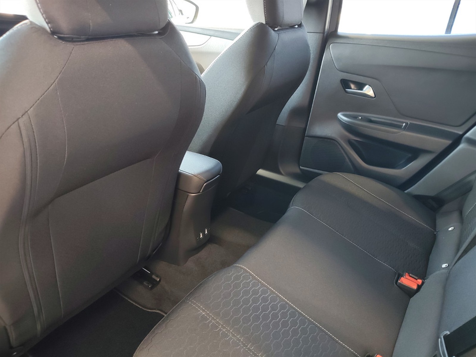 UNICAR Opel Mokka