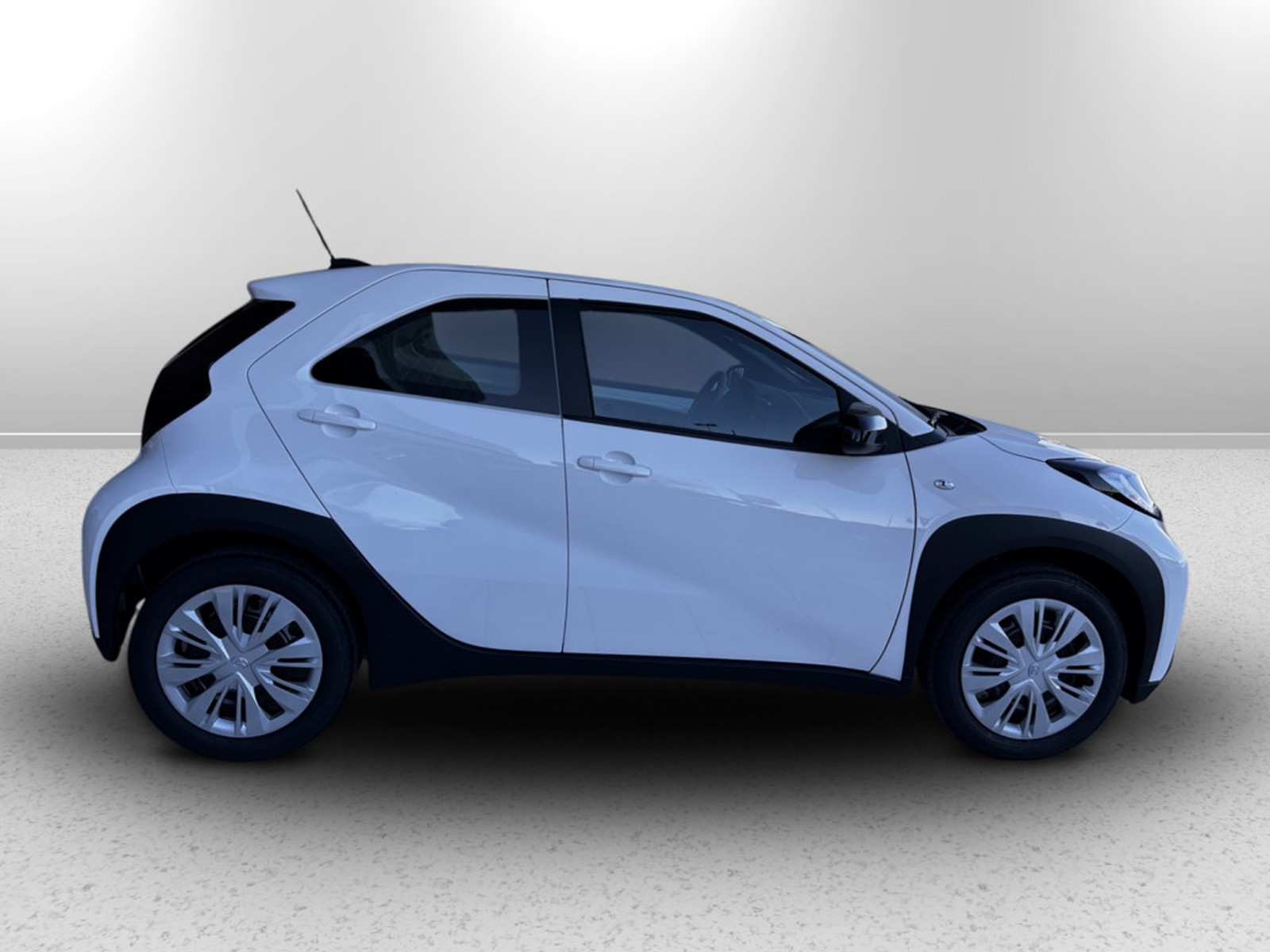 CARINI Toyota Aygo