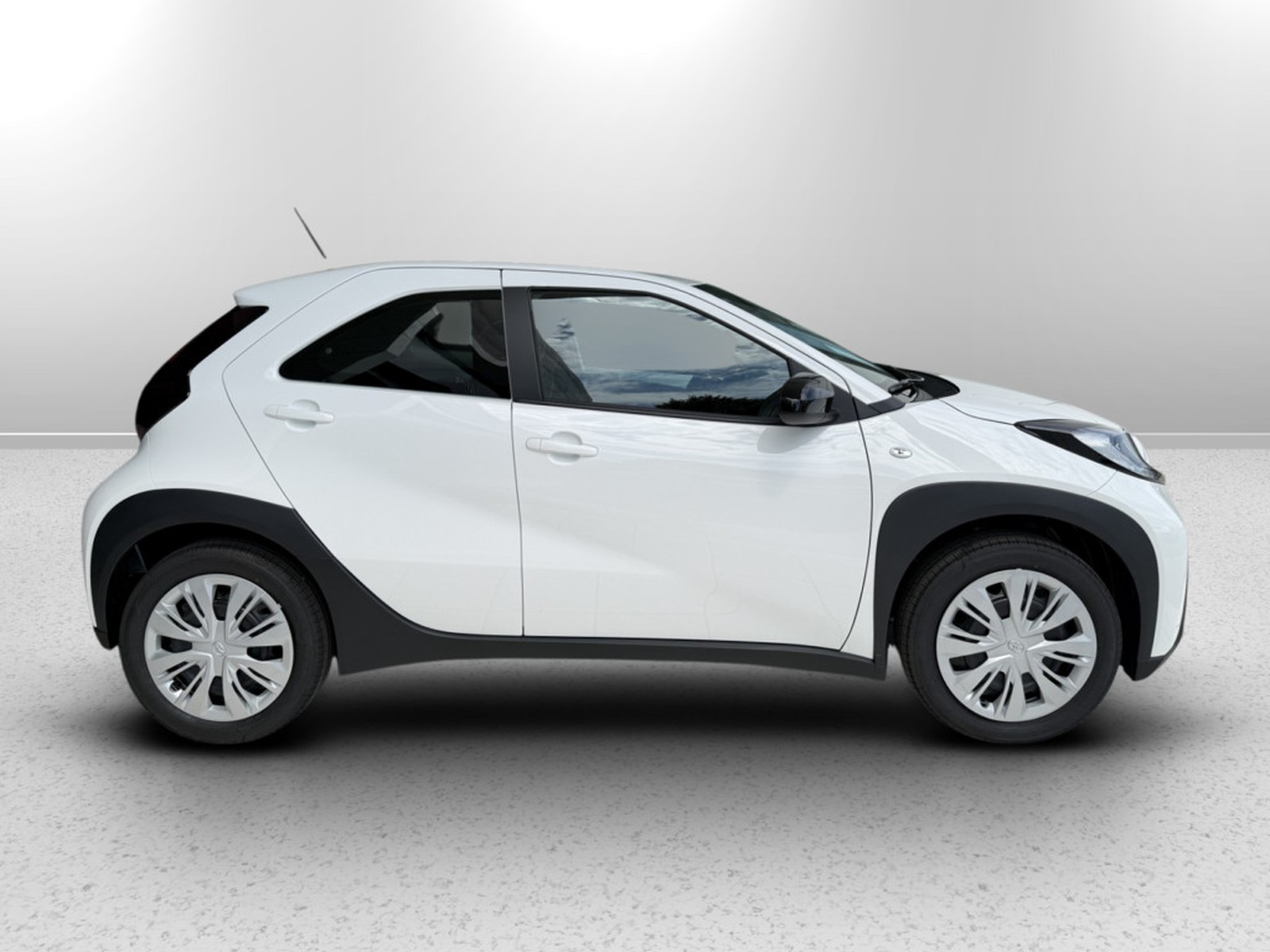 CARINI Toyota Aygo