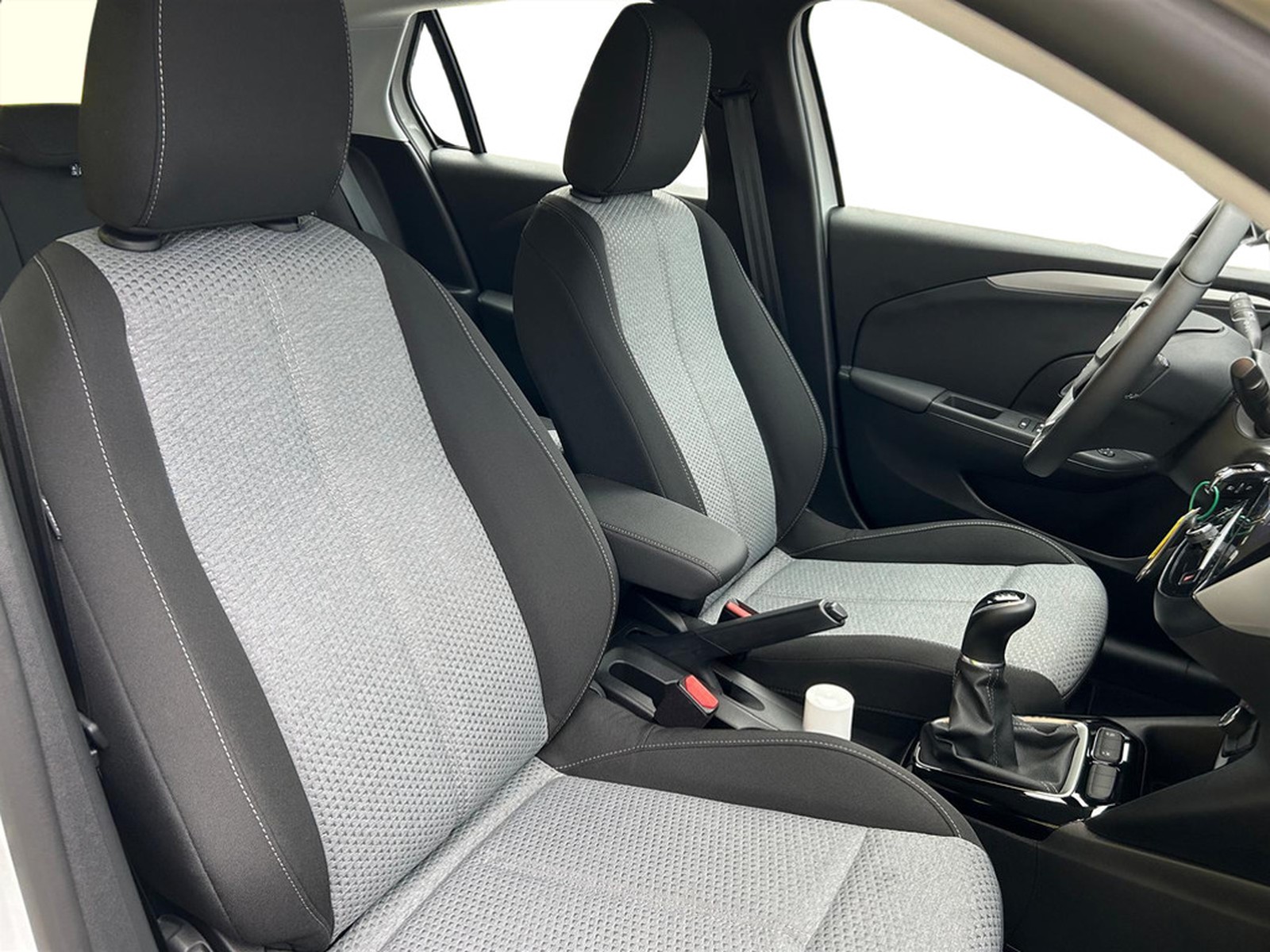 UNICAR Opel Corsa