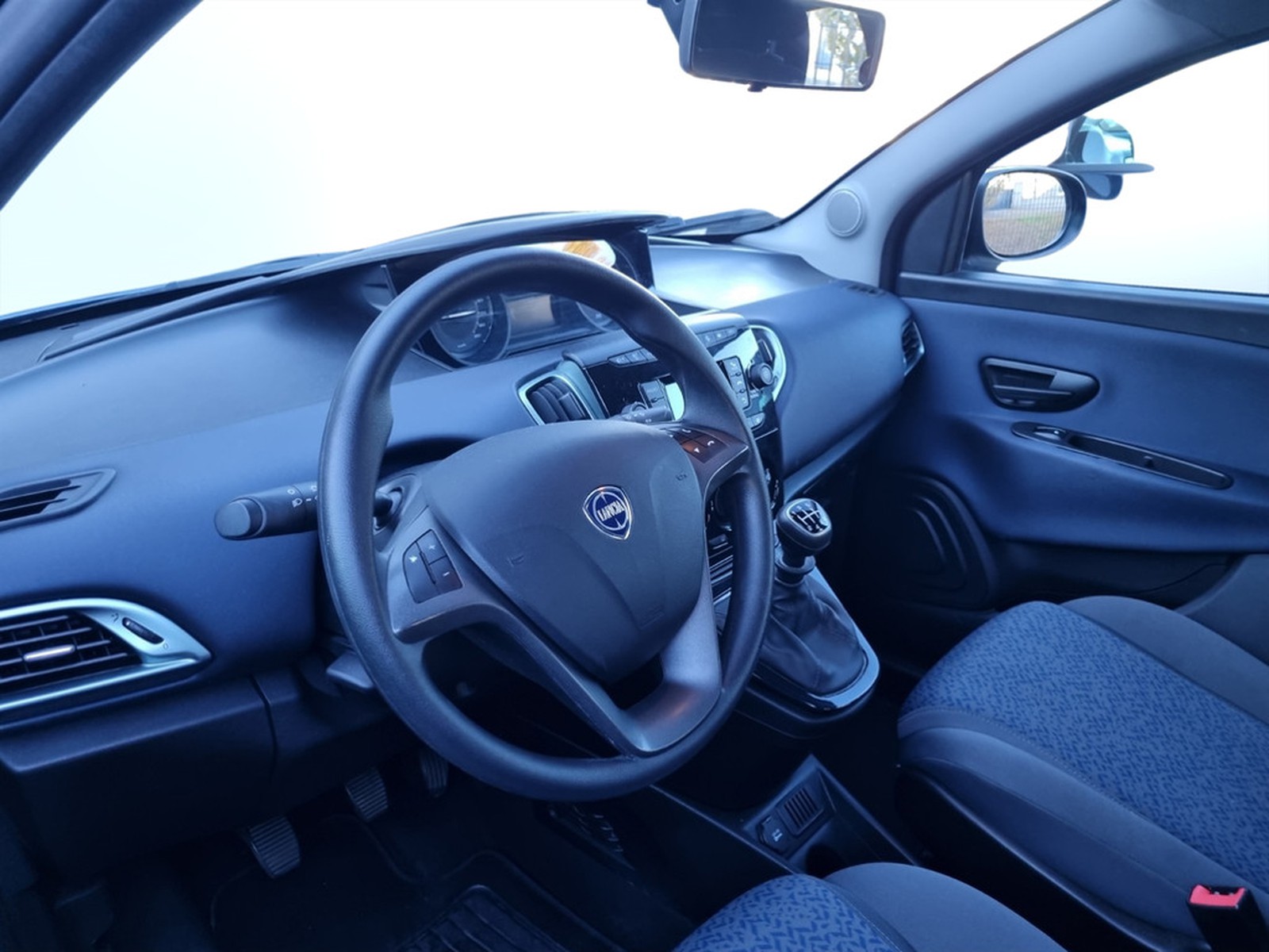PRONTOAUTO Lancia Ypsilon