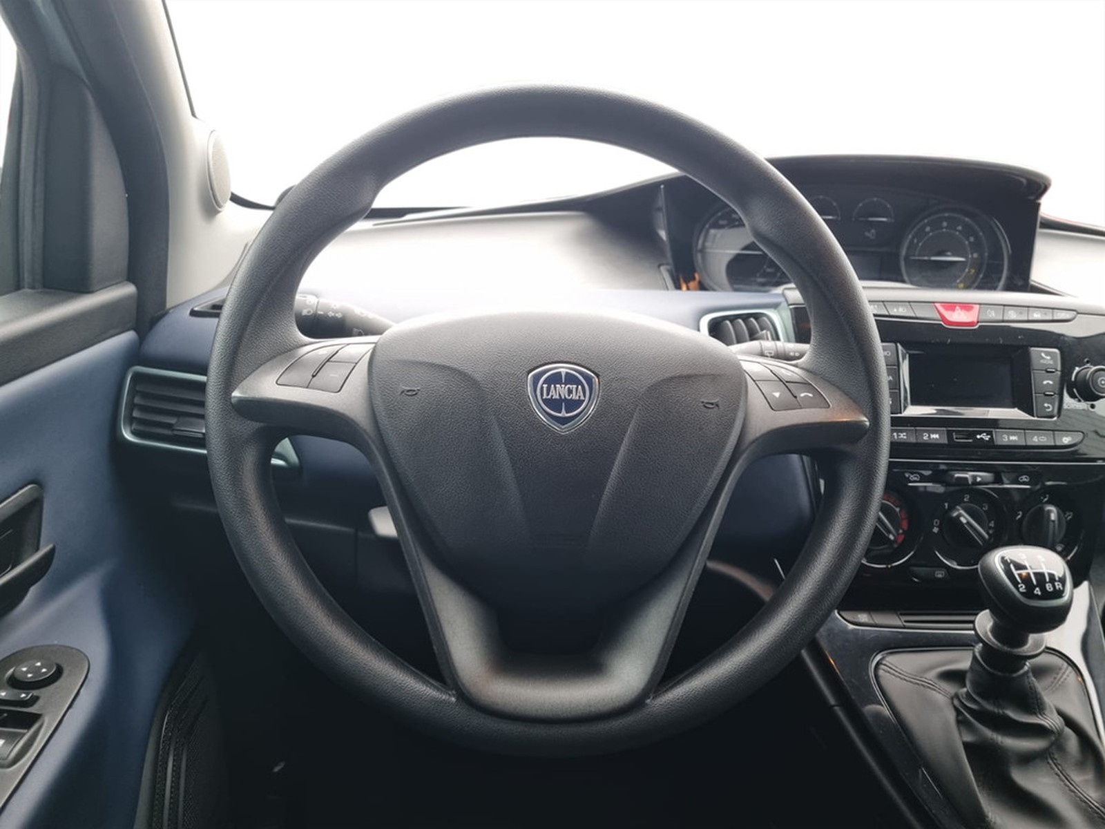 PRONTOAUTO Lancia Ypsilon