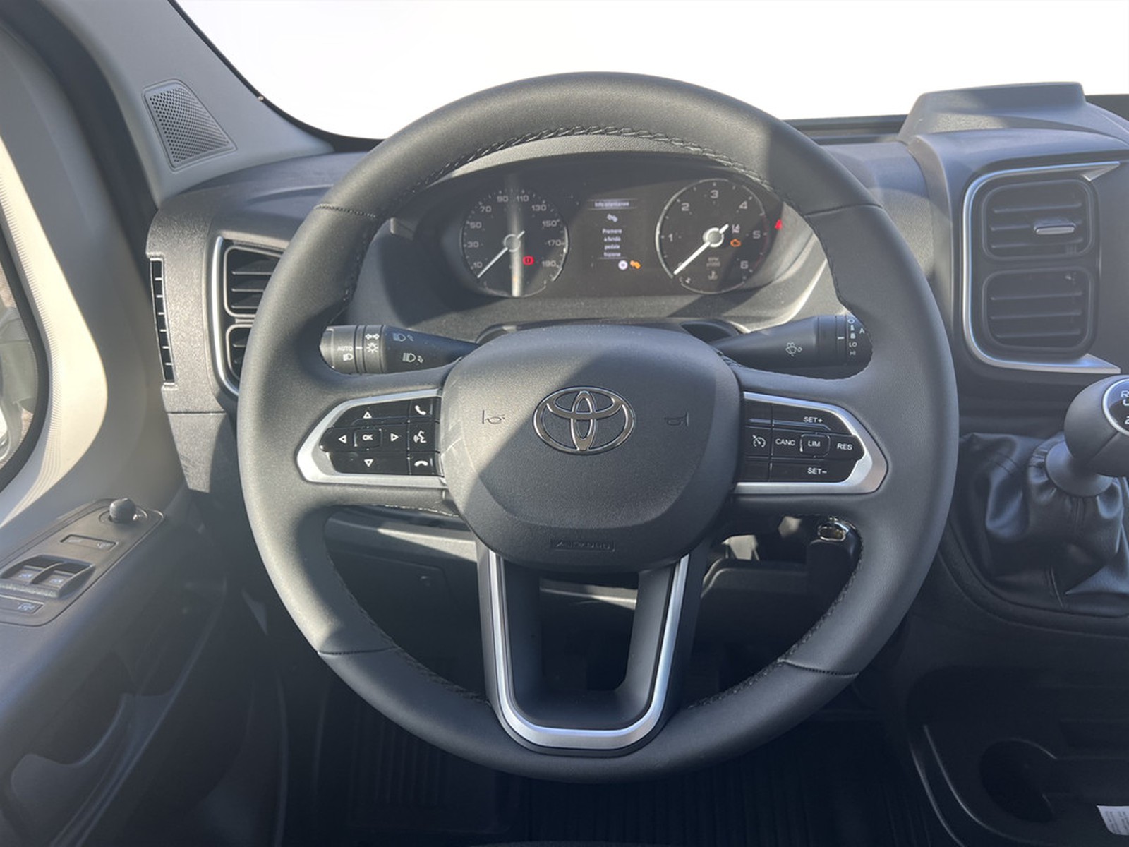 CARINI Toyota Proace Max