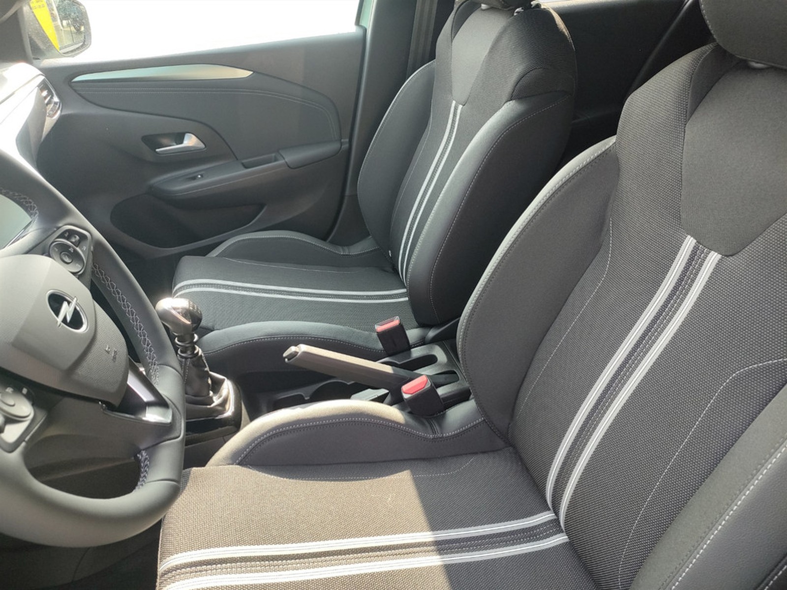 UNICAR Opel Corsa