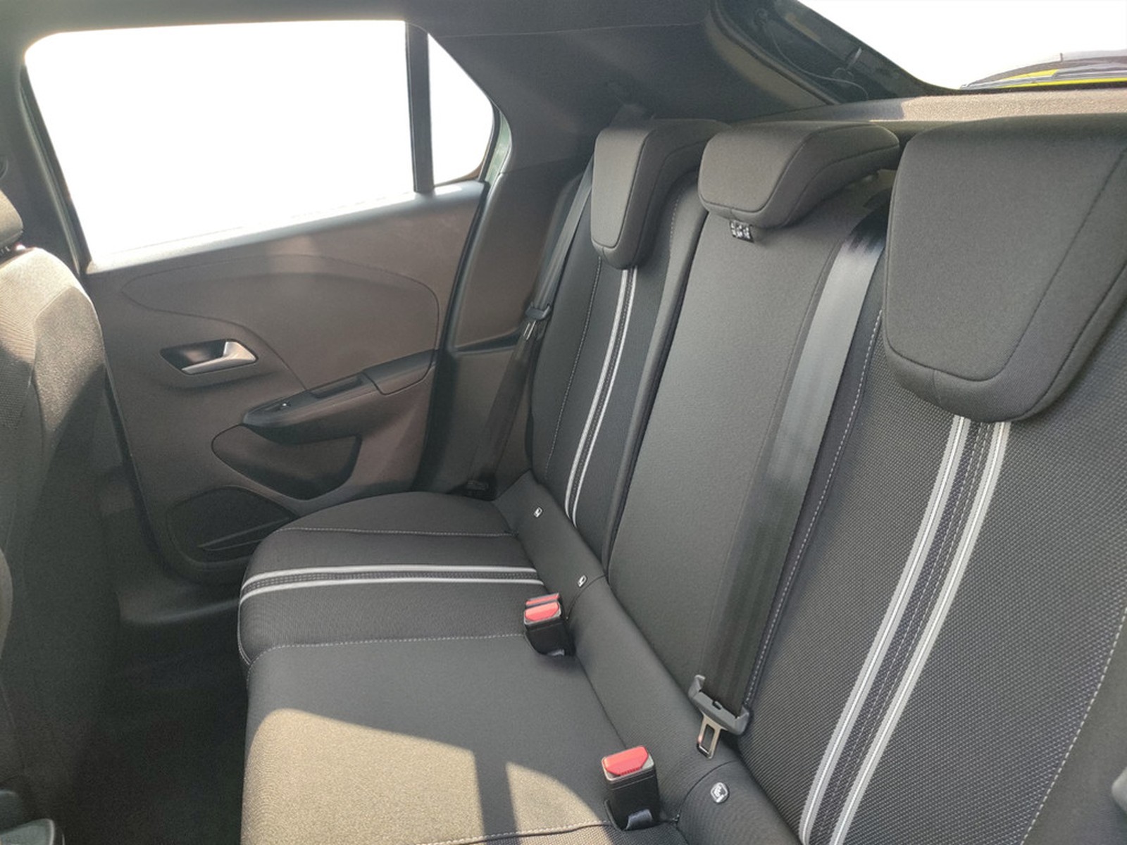 UNICAR Opel Corsa
