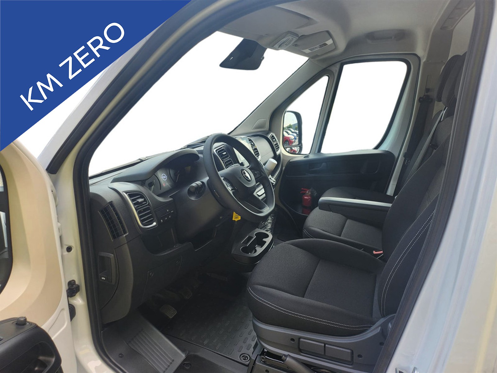 UNICAR Opel Movano