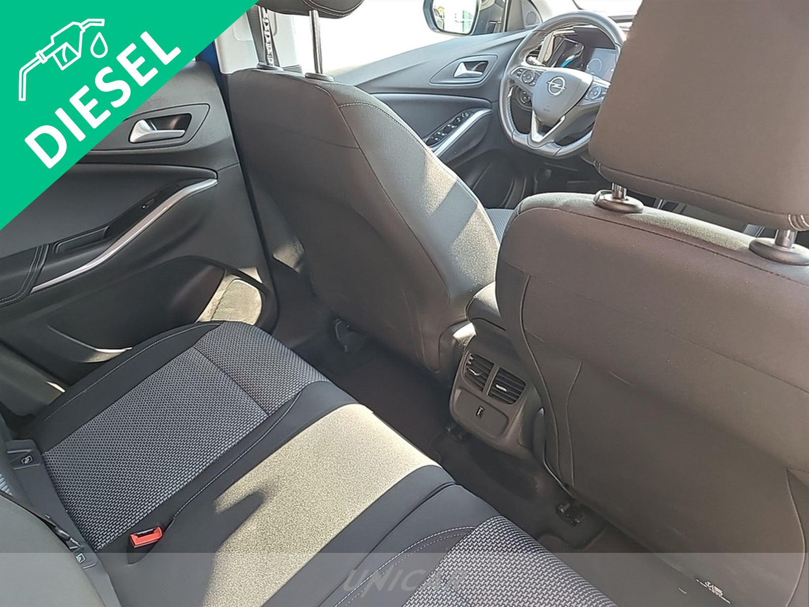 UNICAR Opel Grandland X