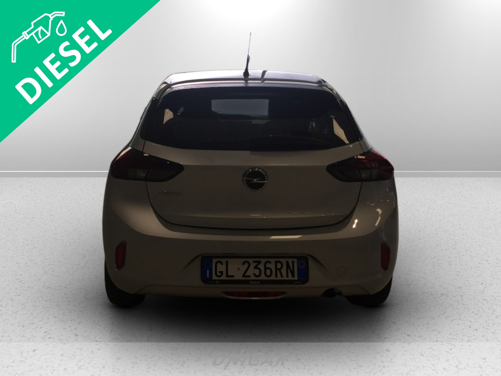 UNICAR Opel Corsa