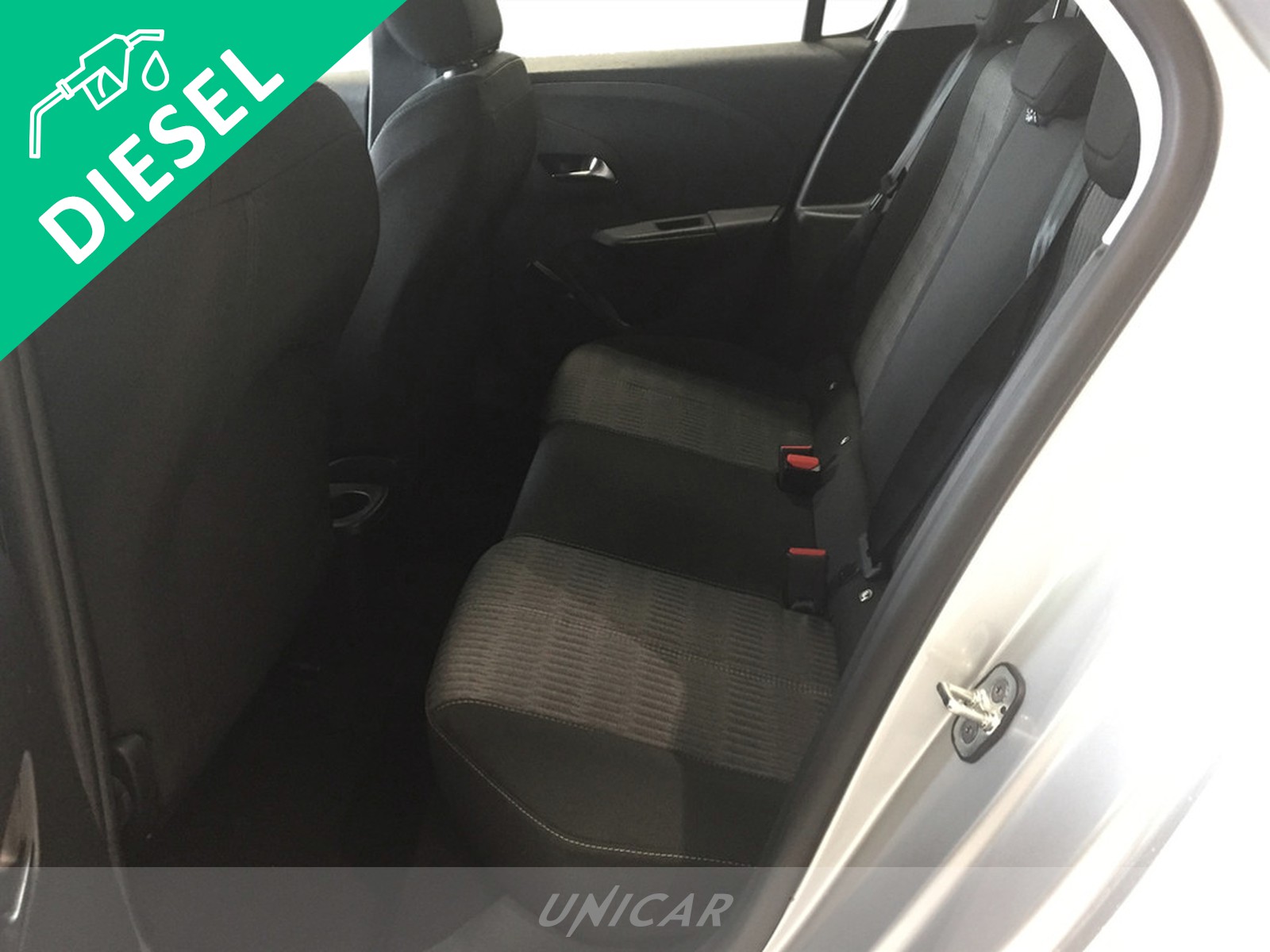 UNICAR Opel Corsa