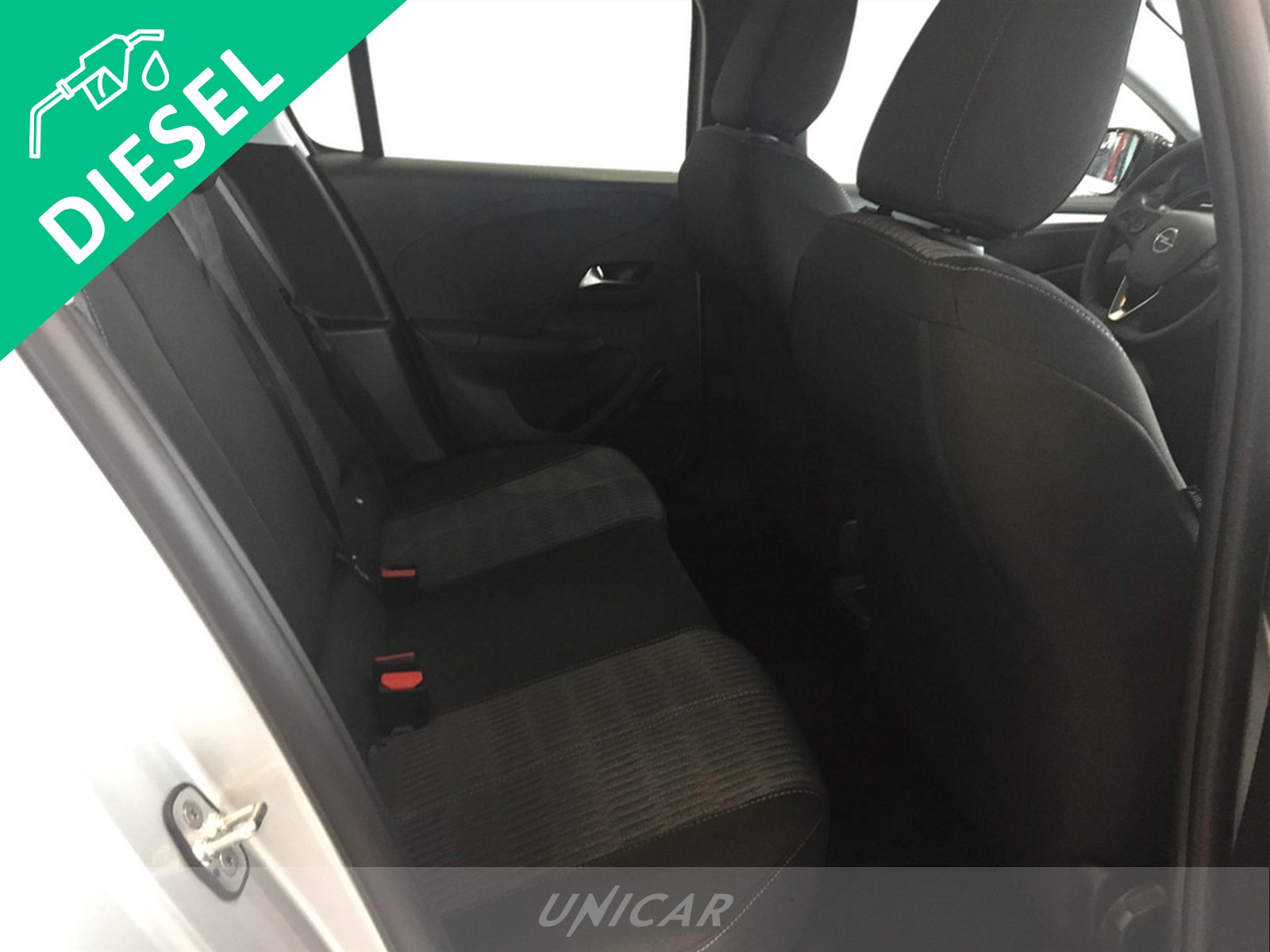 UNICAR Opel Corsa