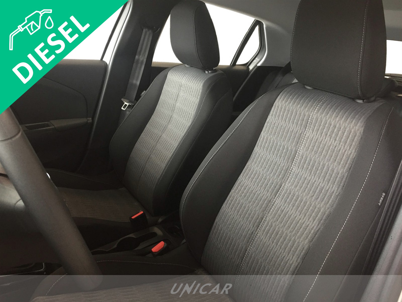 UNICAR Opel Corsa
