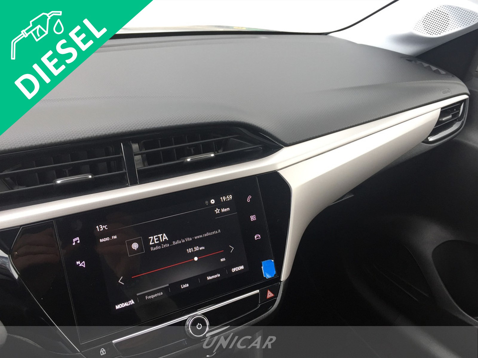 UNICAR Opel Corsa