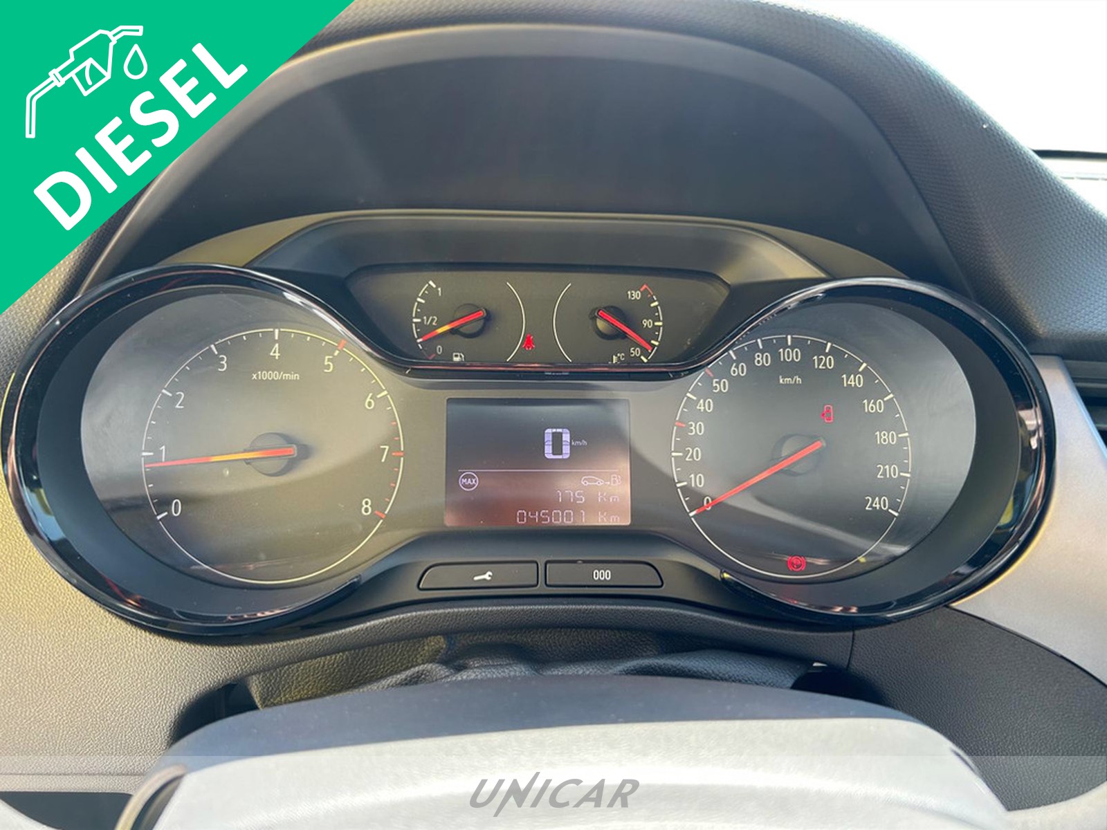 UNICAR Opel Crossland