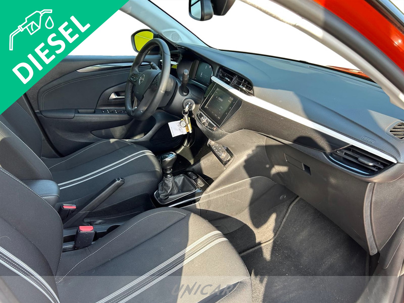 UNICAR Opel Corsa