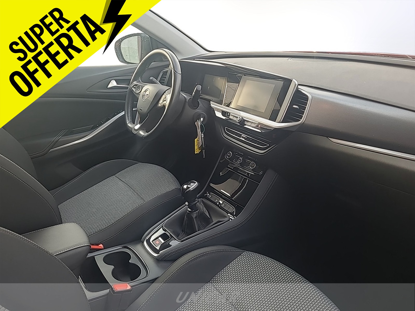 UNICAR Opel Grandland