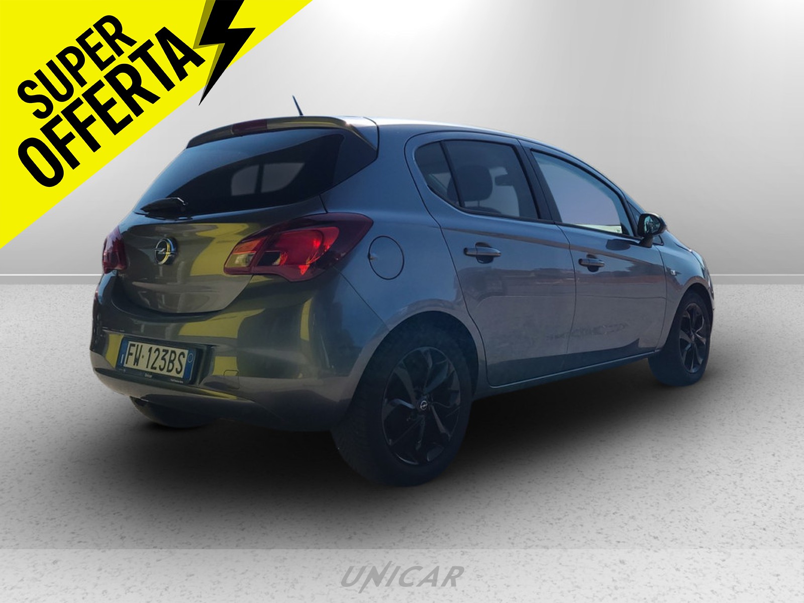 UNICAR Opel Corsa