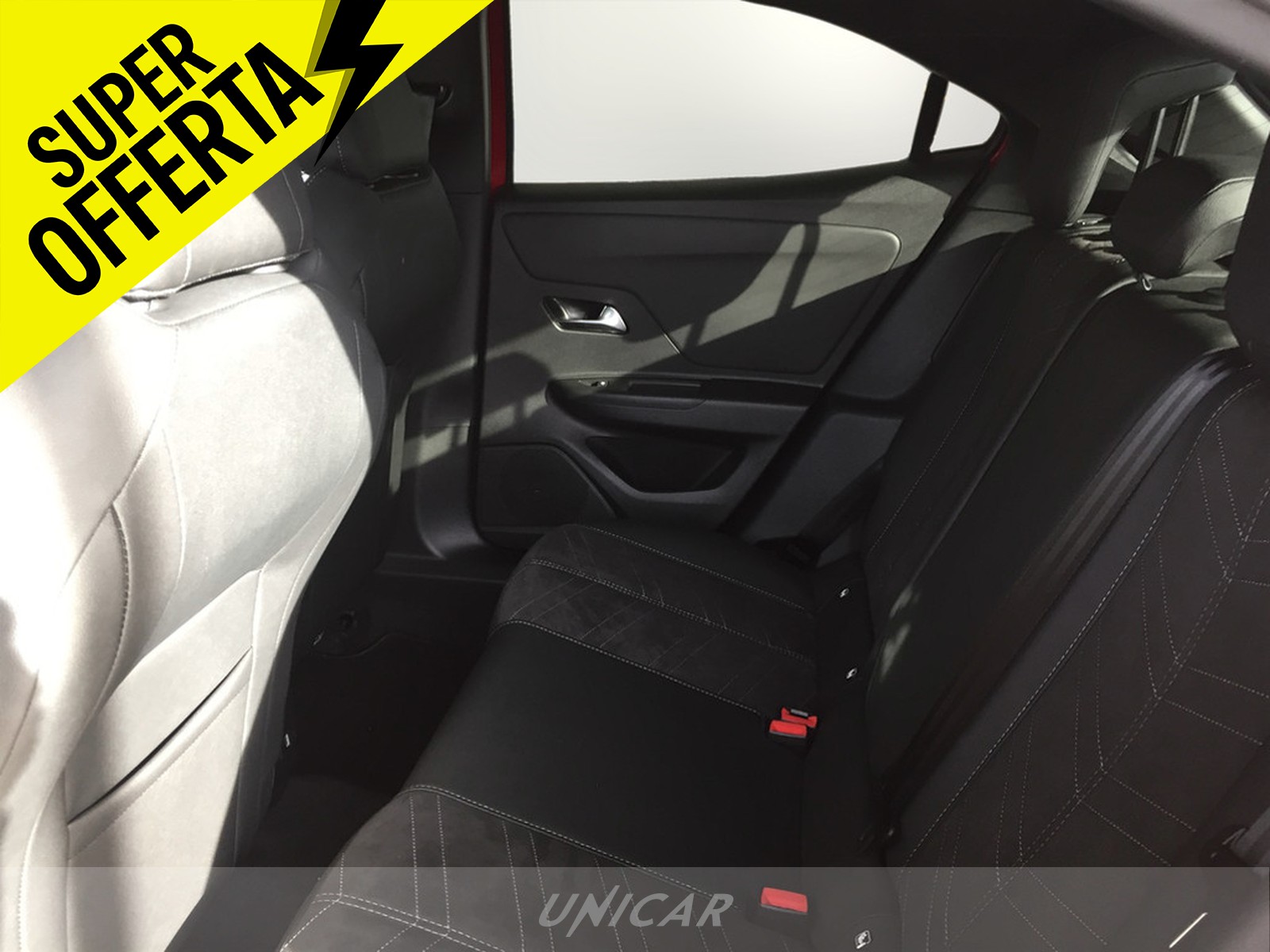 UNICAR Opel Mokka