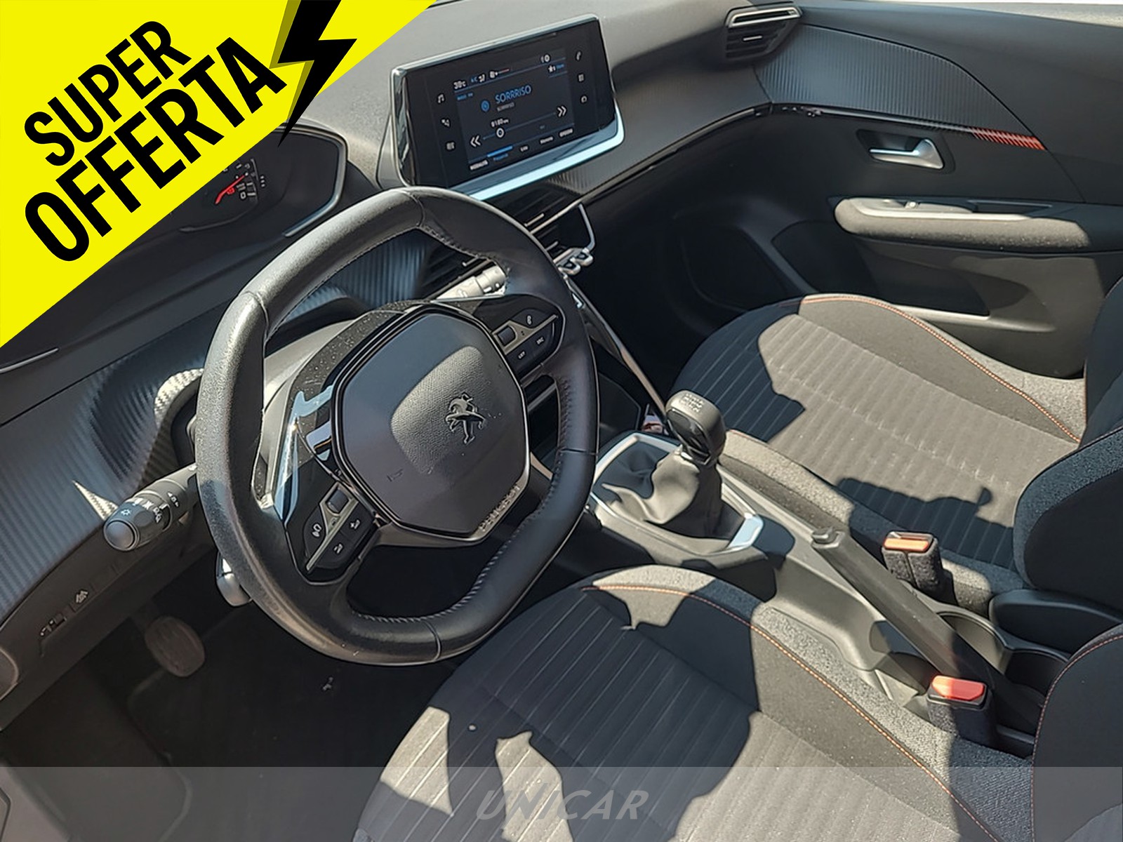 UNICAR Peugeot 208
