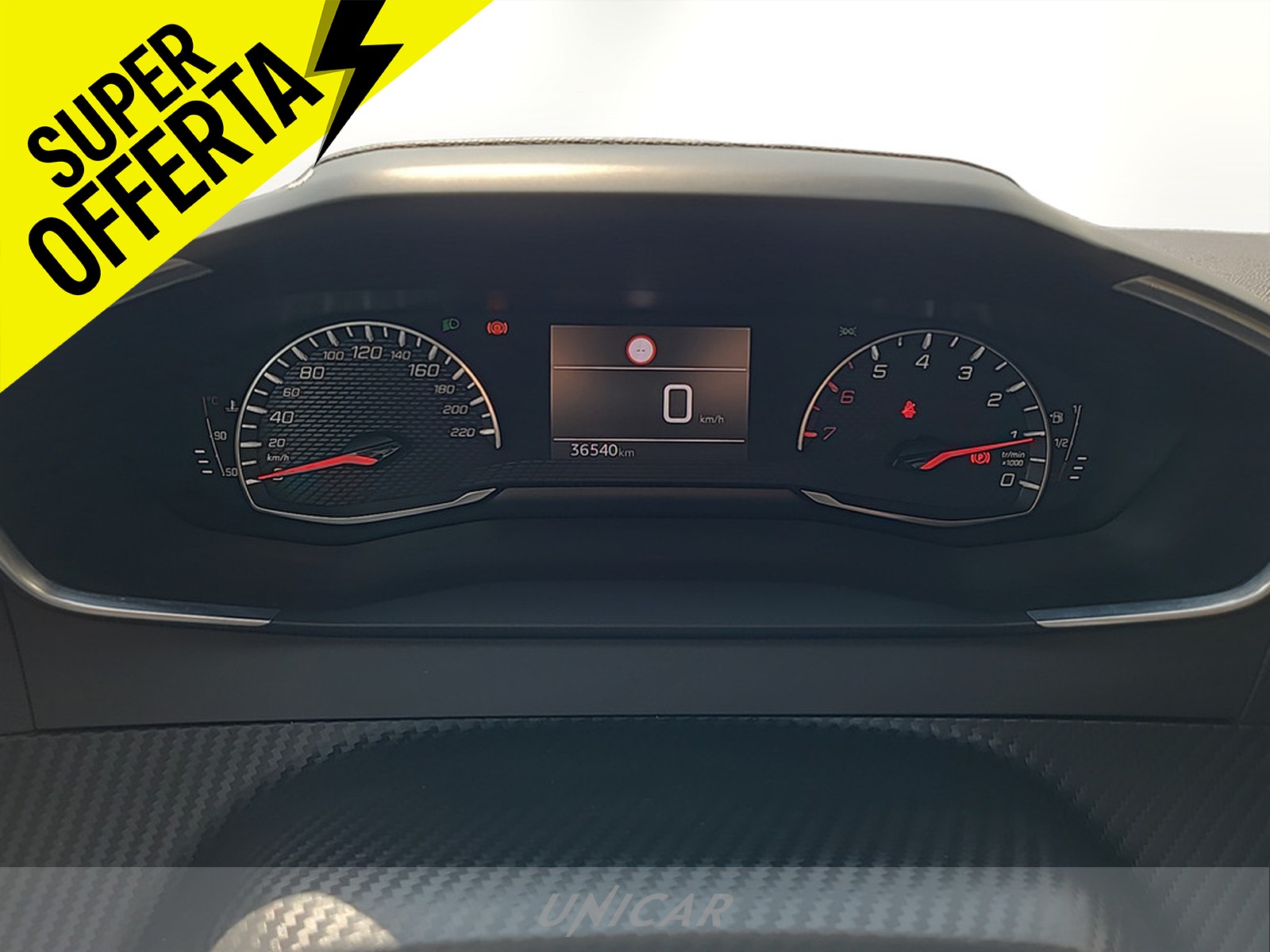 UNICAR Peugeot 208
