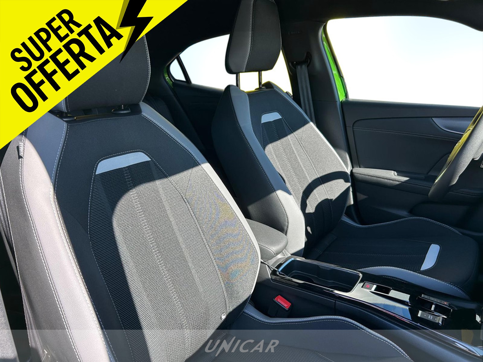 UNICAR Opel Mokka