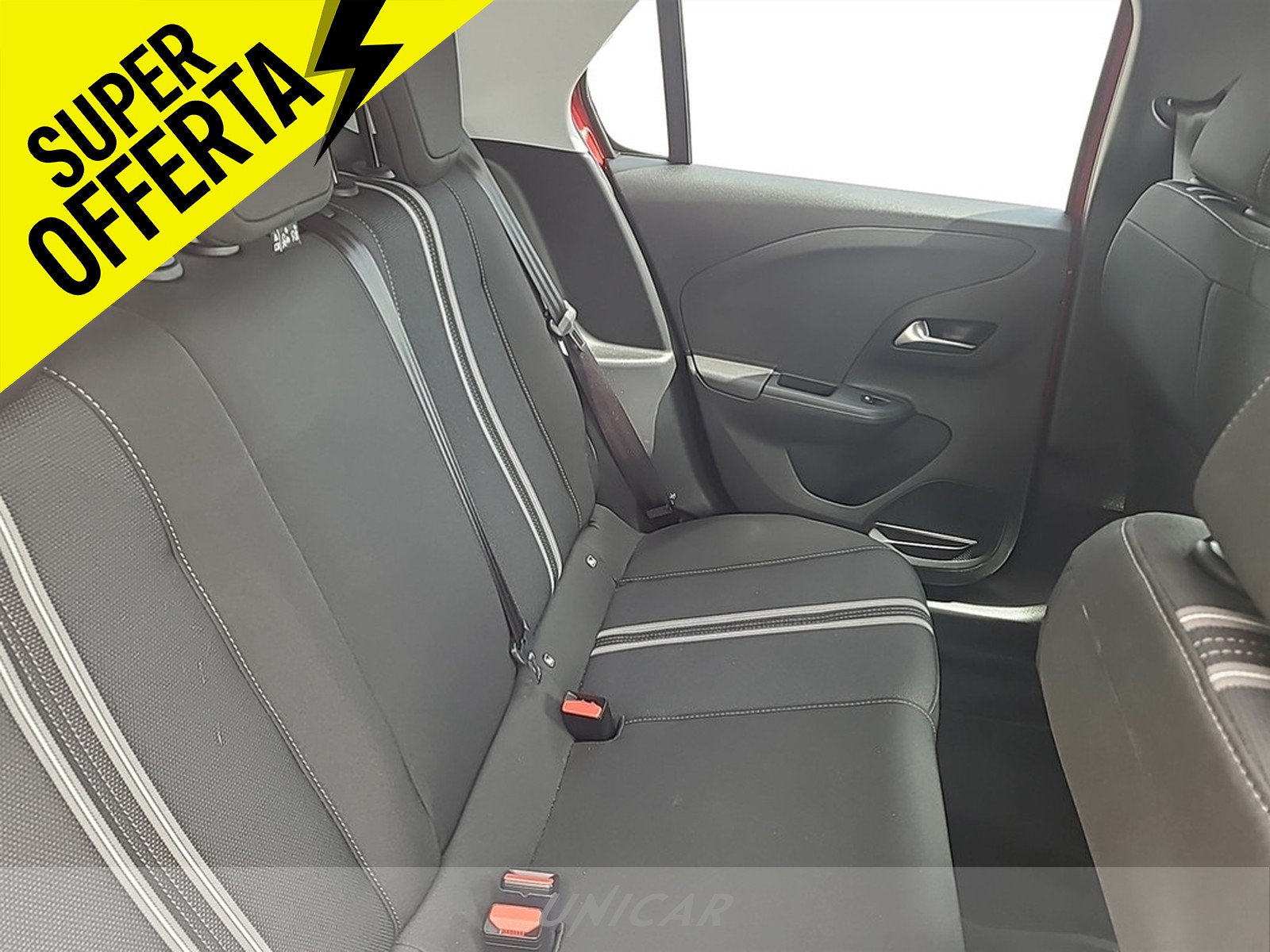 UNICAR Opel Corsa