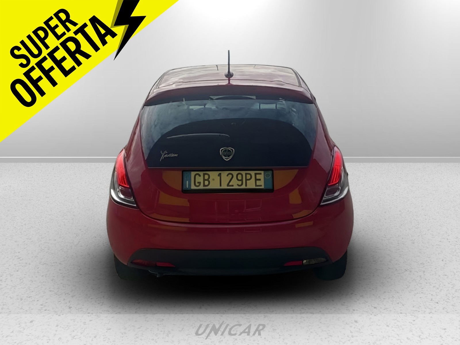 UNICAR Lancia Ypsilon
