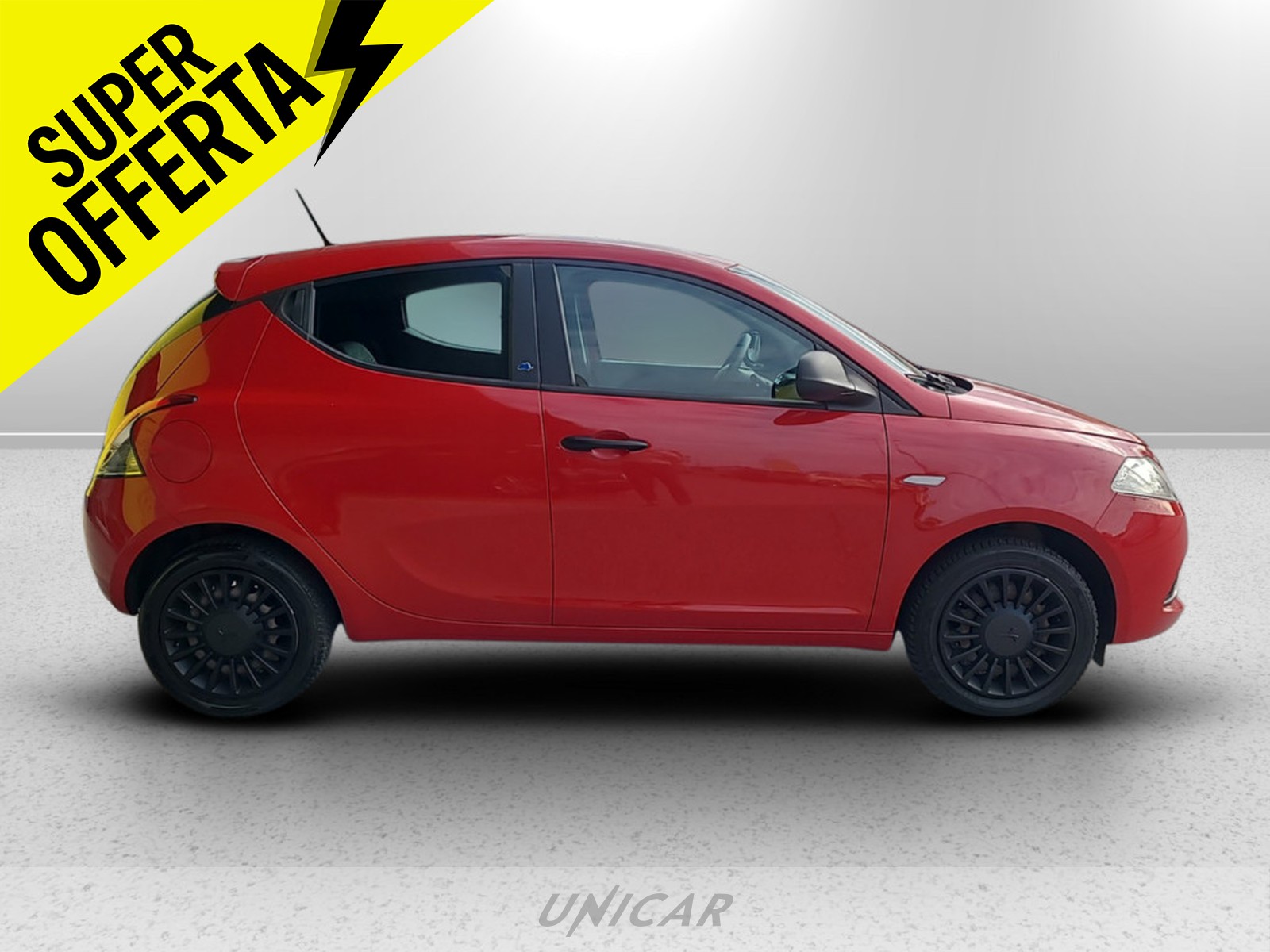 UNICAR Lancia Ypsilon