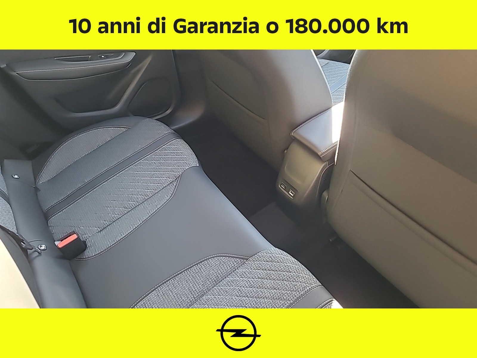 UNICAR Peugeot 208