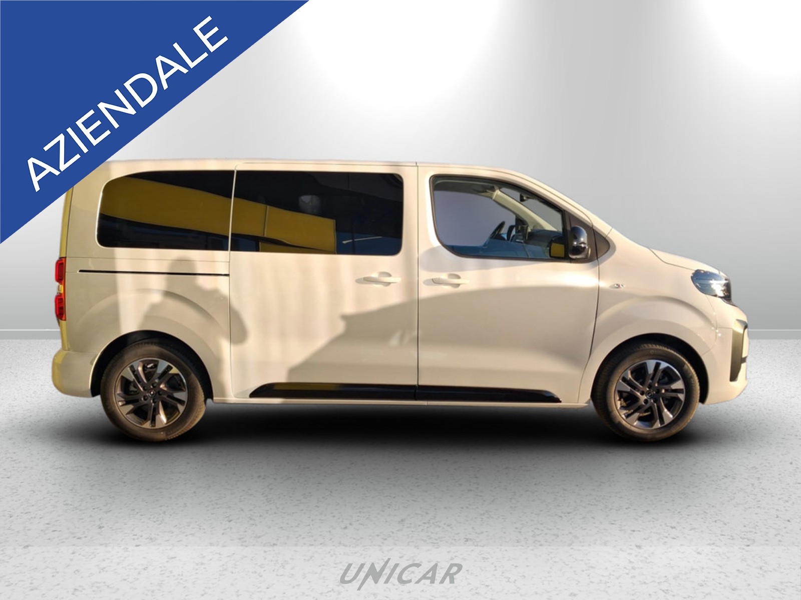 UNICAR Opel Zafira Life