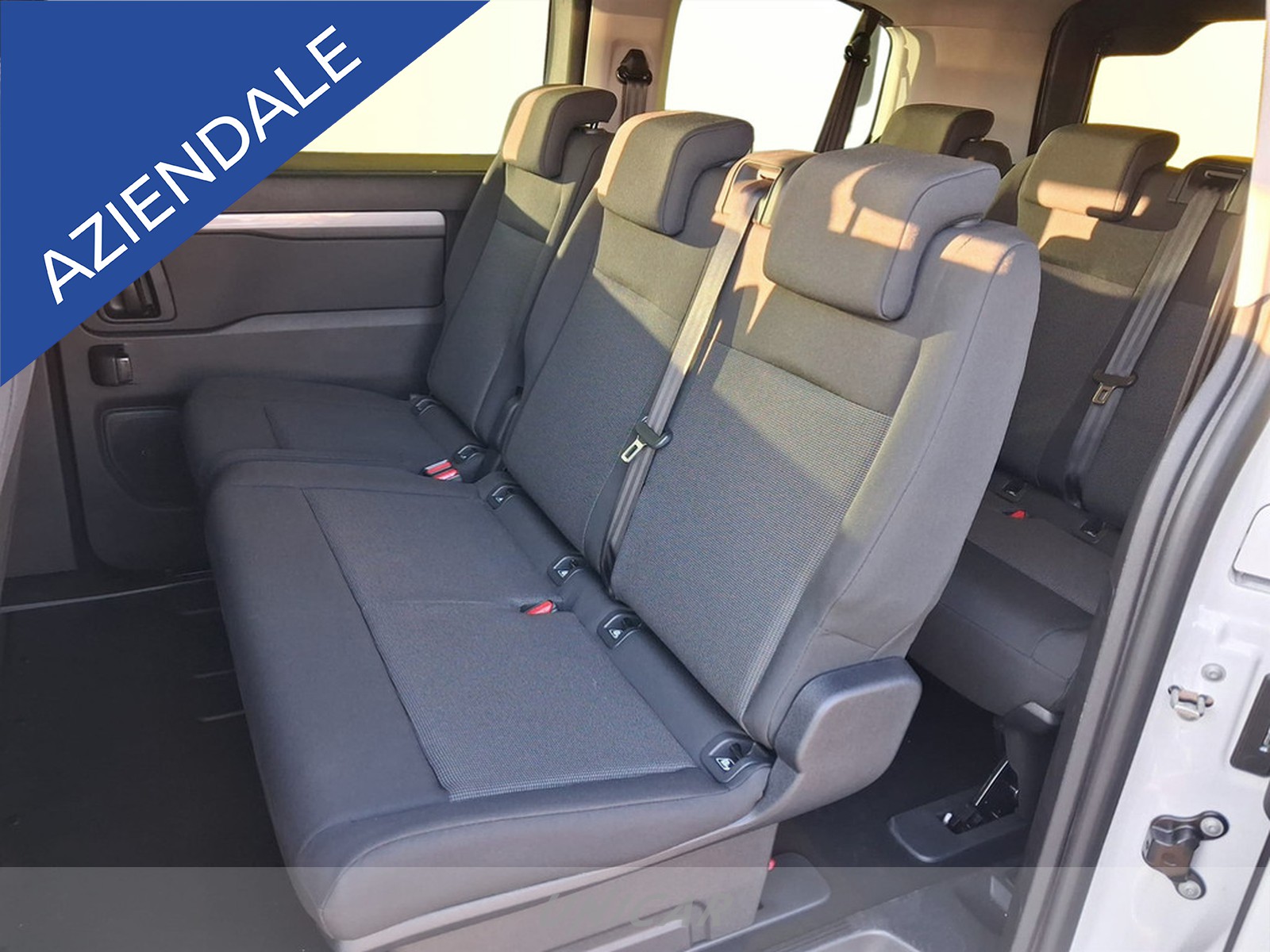 UNICAR Opel Zafira Life