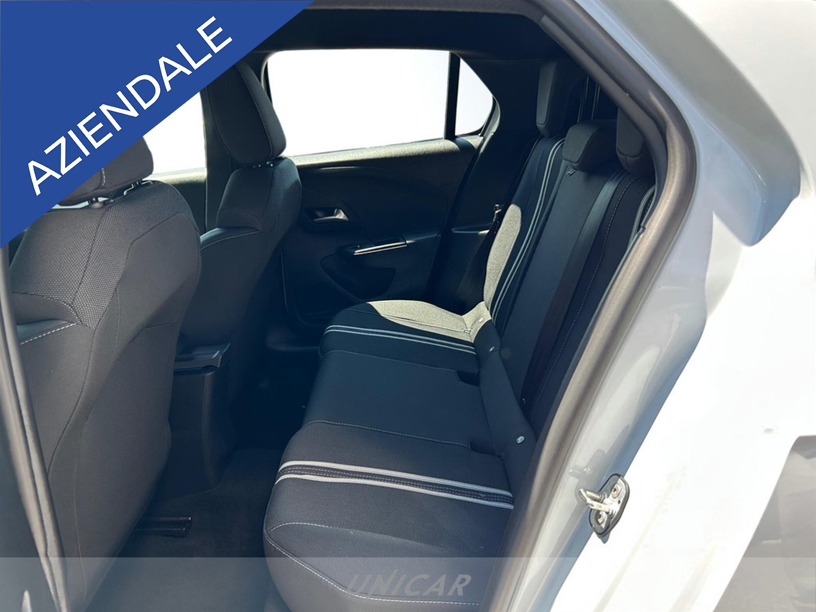 UNICAR Opel Corsa