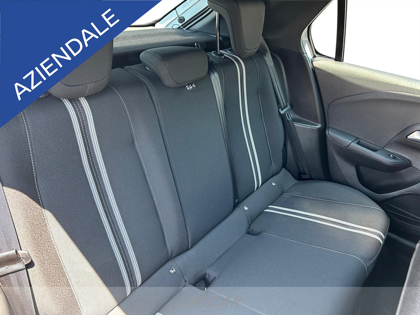 UNICAR Opel Corsa