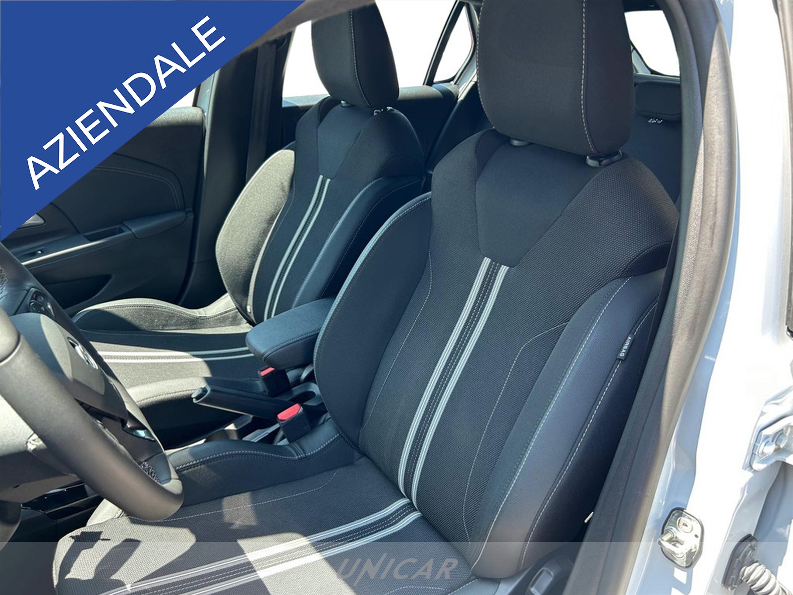 UNICAR Opel Corsa