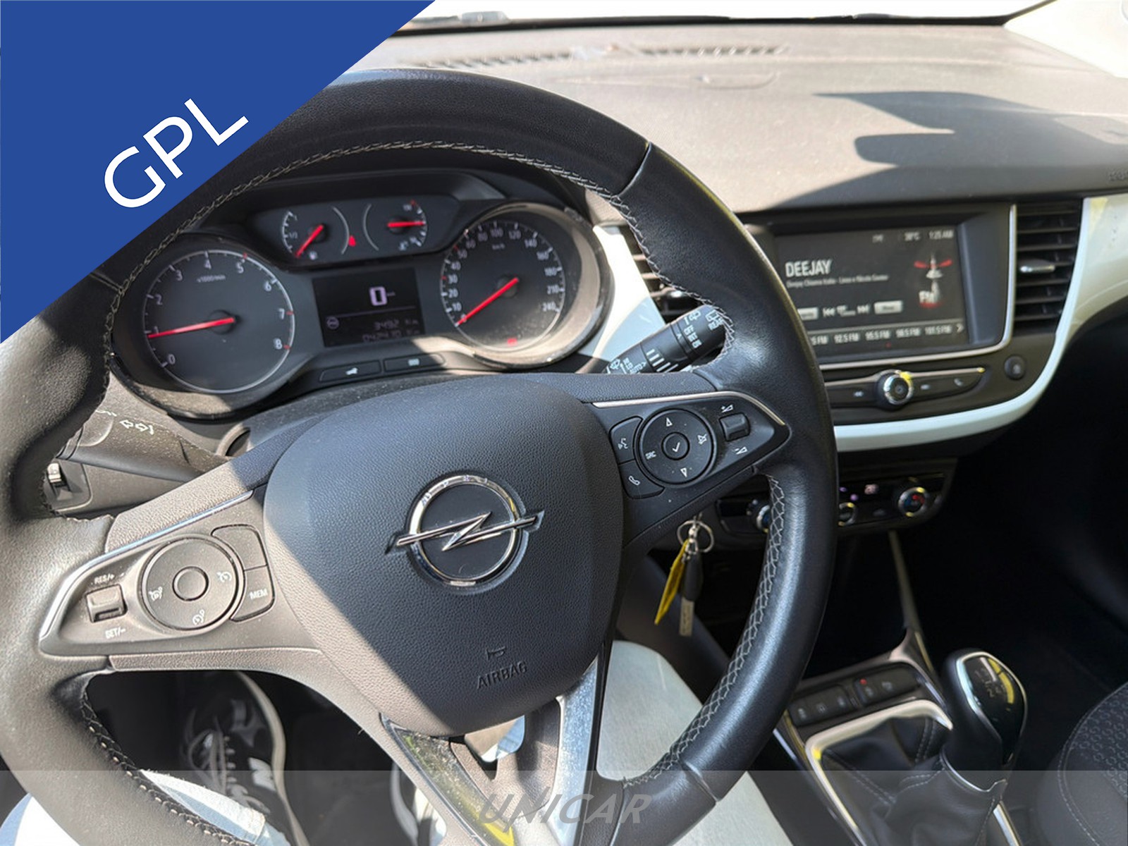 UNICAR Opel Crossland