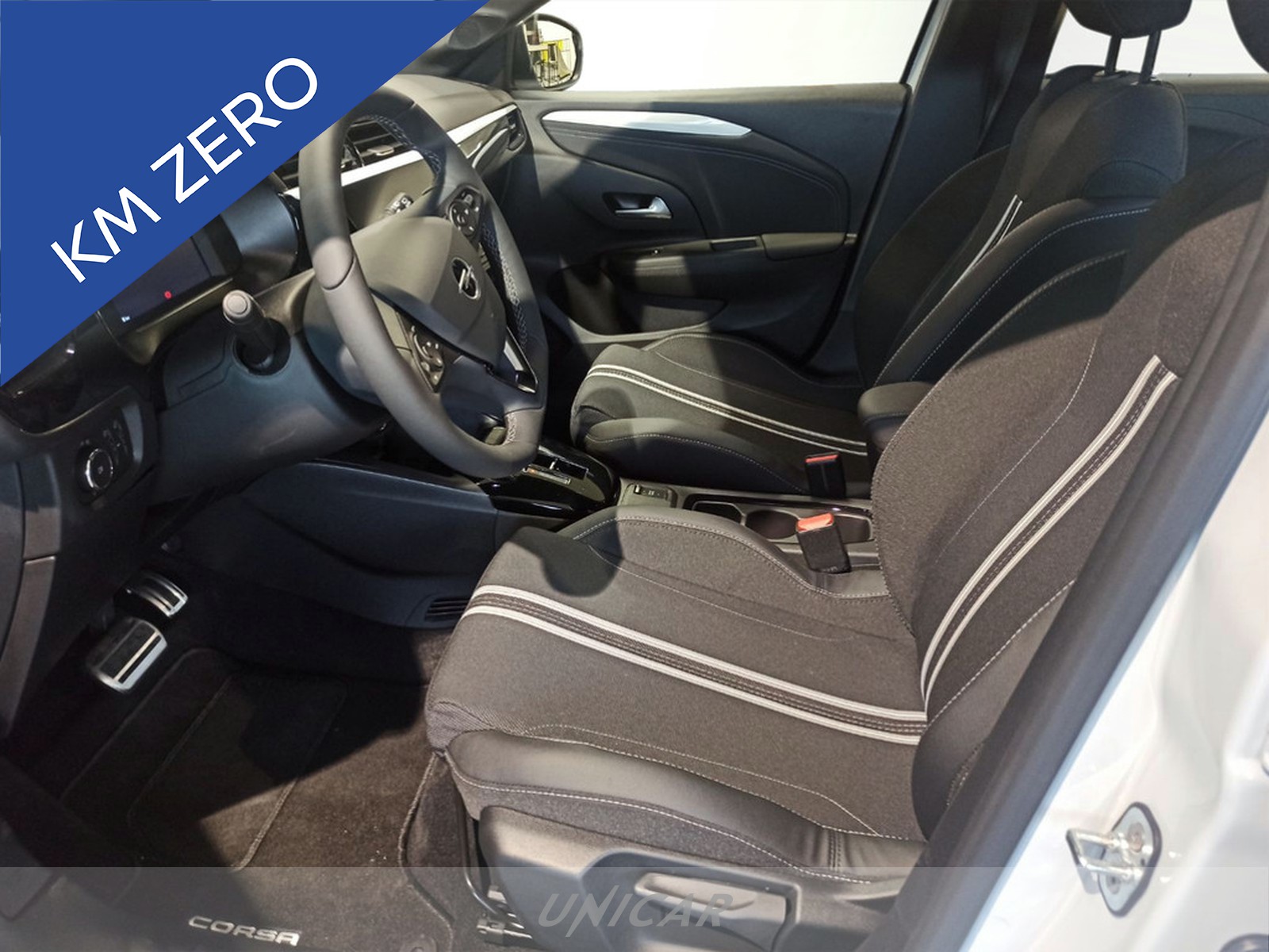 UNICAR Opel Corsa