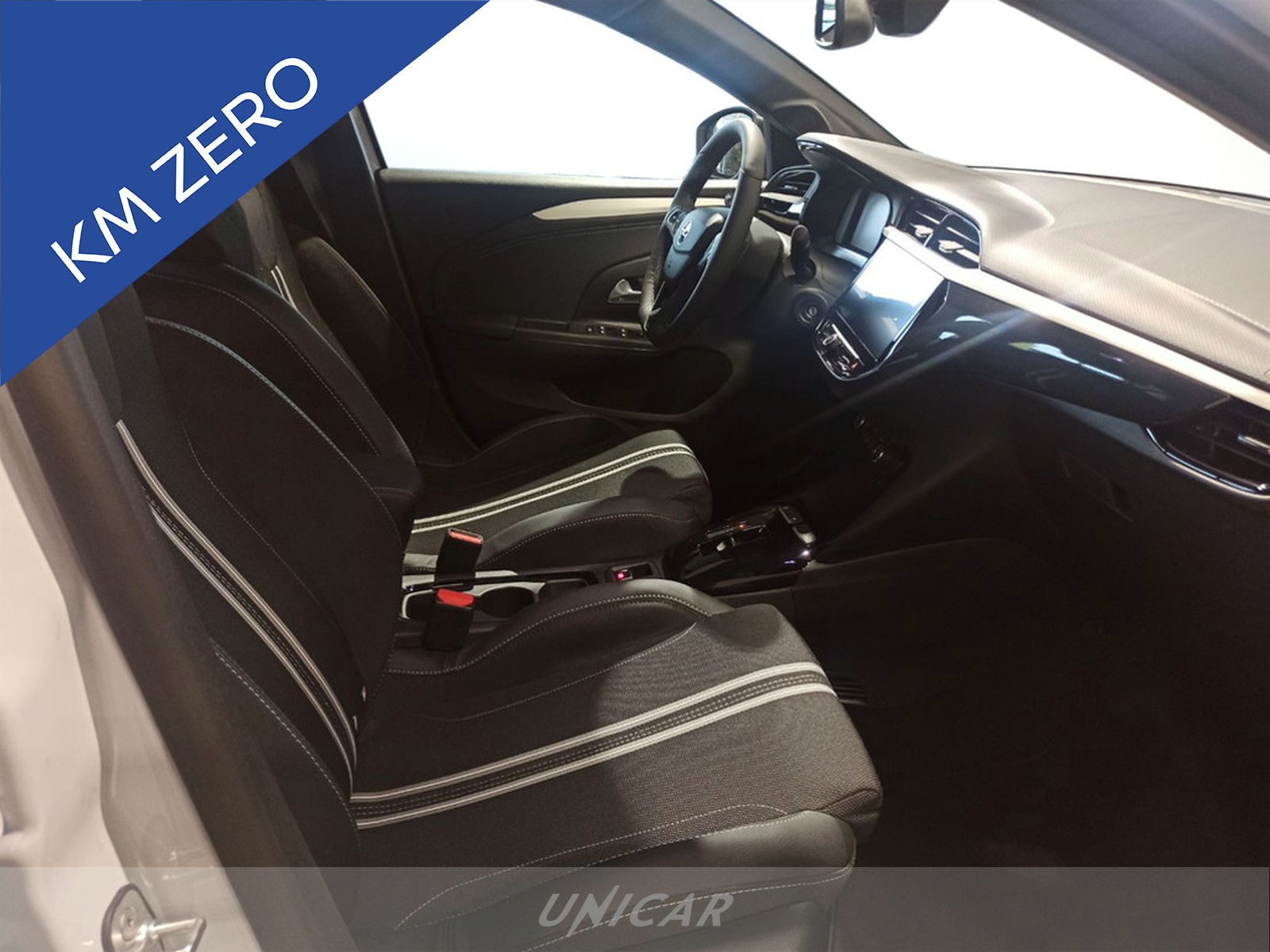 UNICAR Opel Corsa