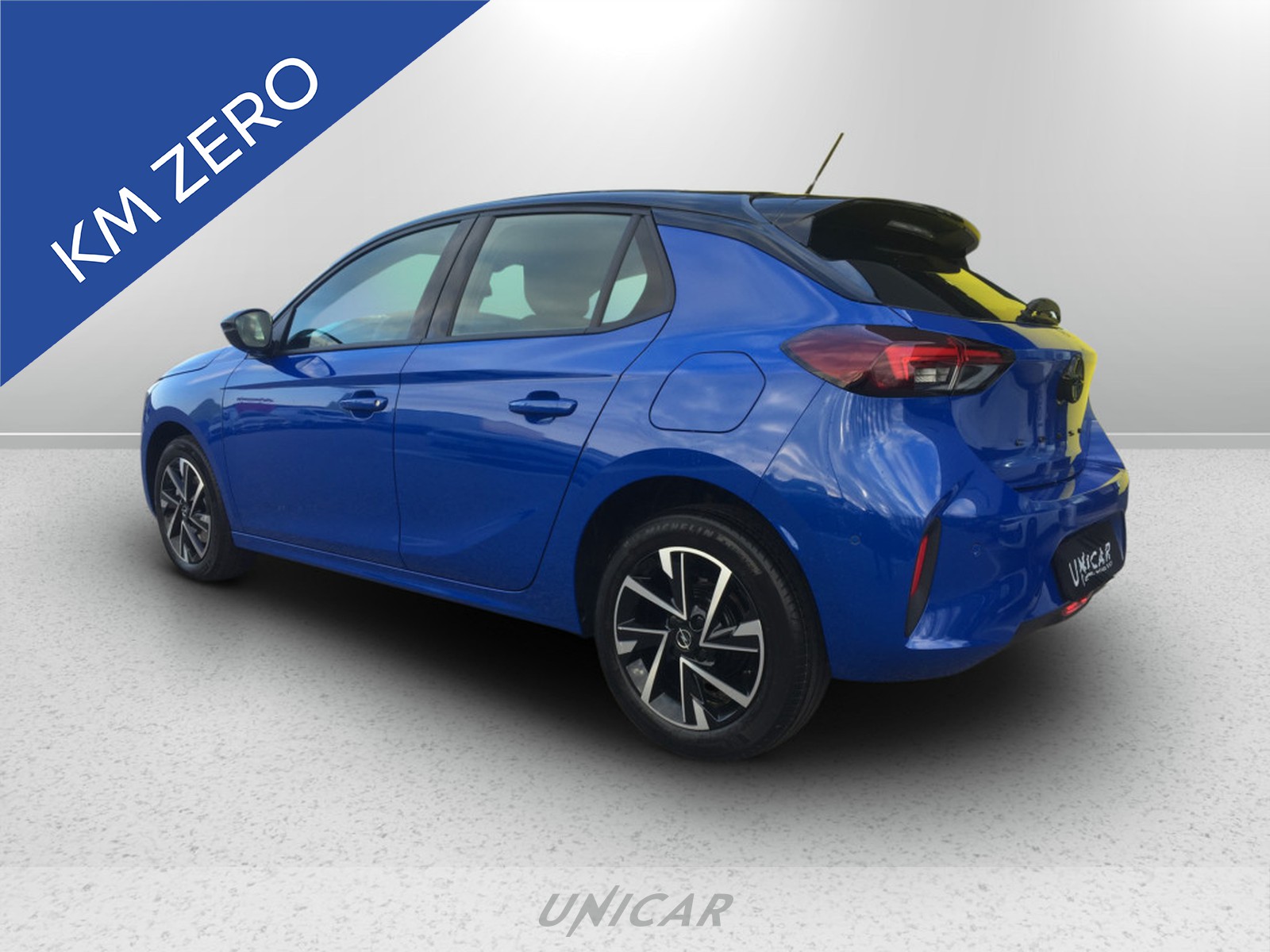 UNICAR Opel Corsa